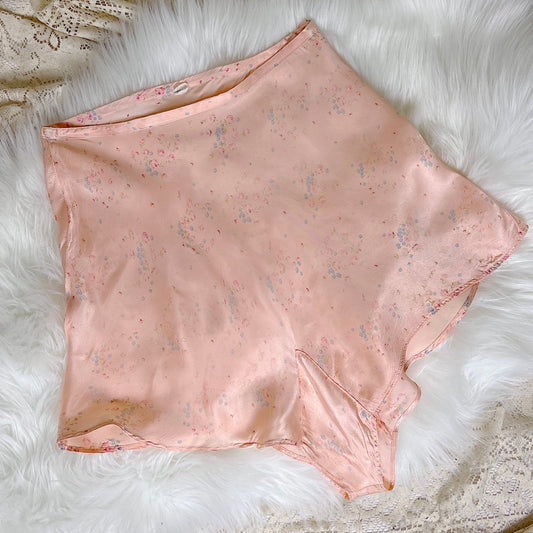 1940's Tap Pants - Pale Rose Pink Rayon Satin with Ditsy Flower Print - Daggers & Dames