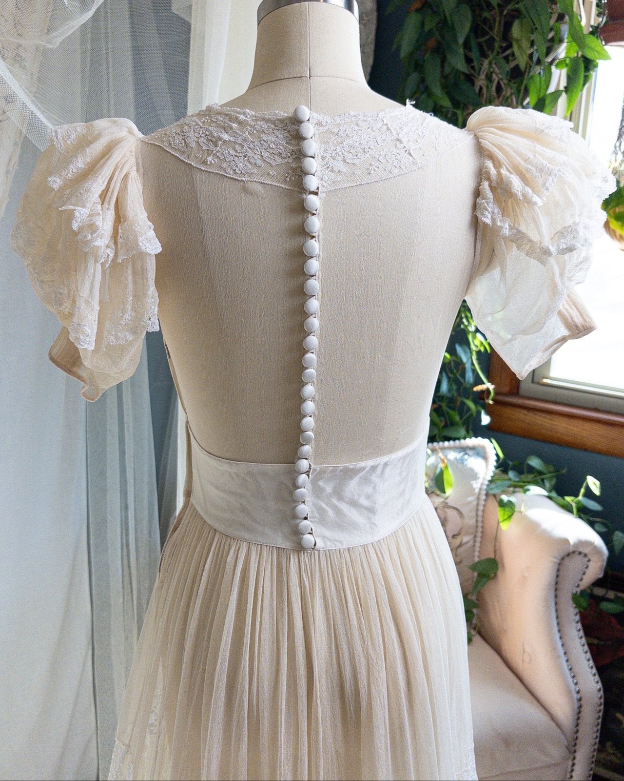 1940s Wedding Dress - Sheer Warm Ivory Rayon Chiffon with Princess Puffed Sleeves | XXS, XS - Daggers & Dames