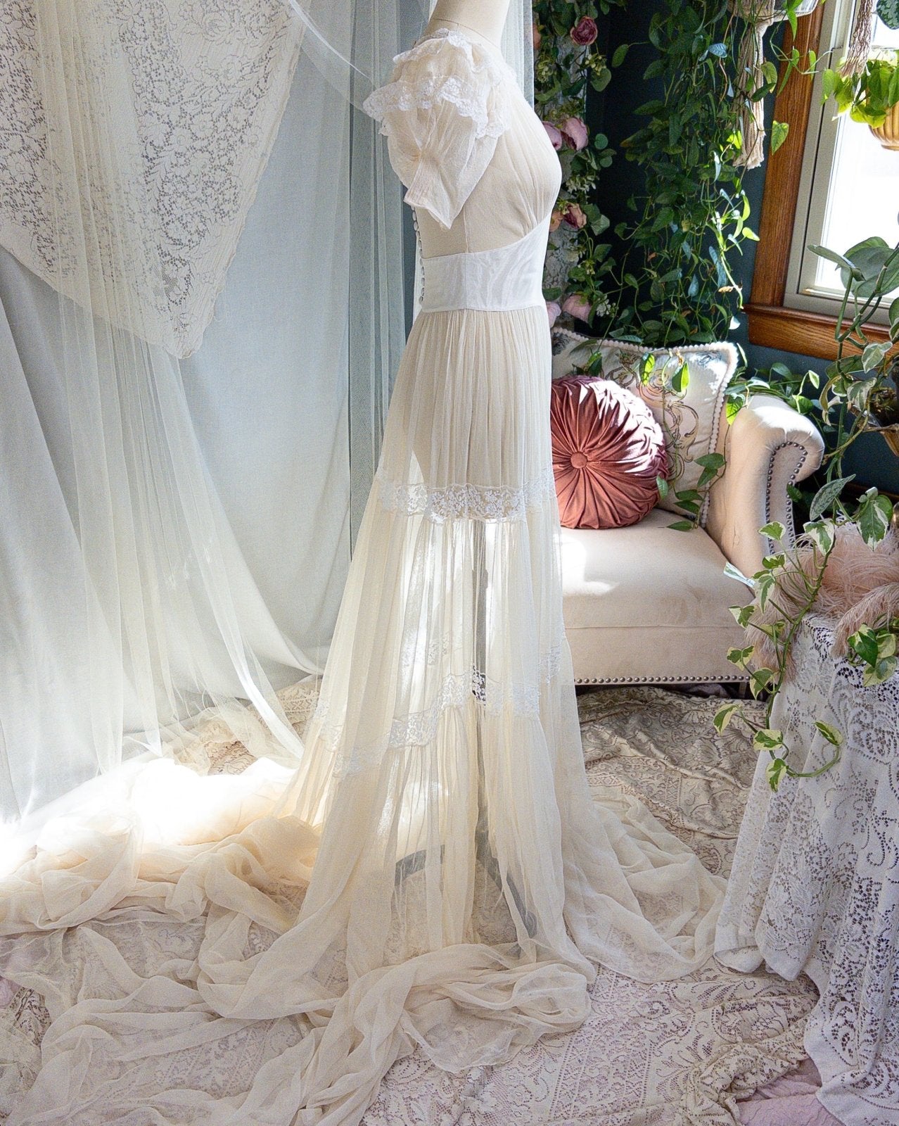 1940s Wedding Dress - Sheer Warm Ivory Rayon Chiffon with Princess Puffed Sleeves | XXS, XS - Daggers & Dames