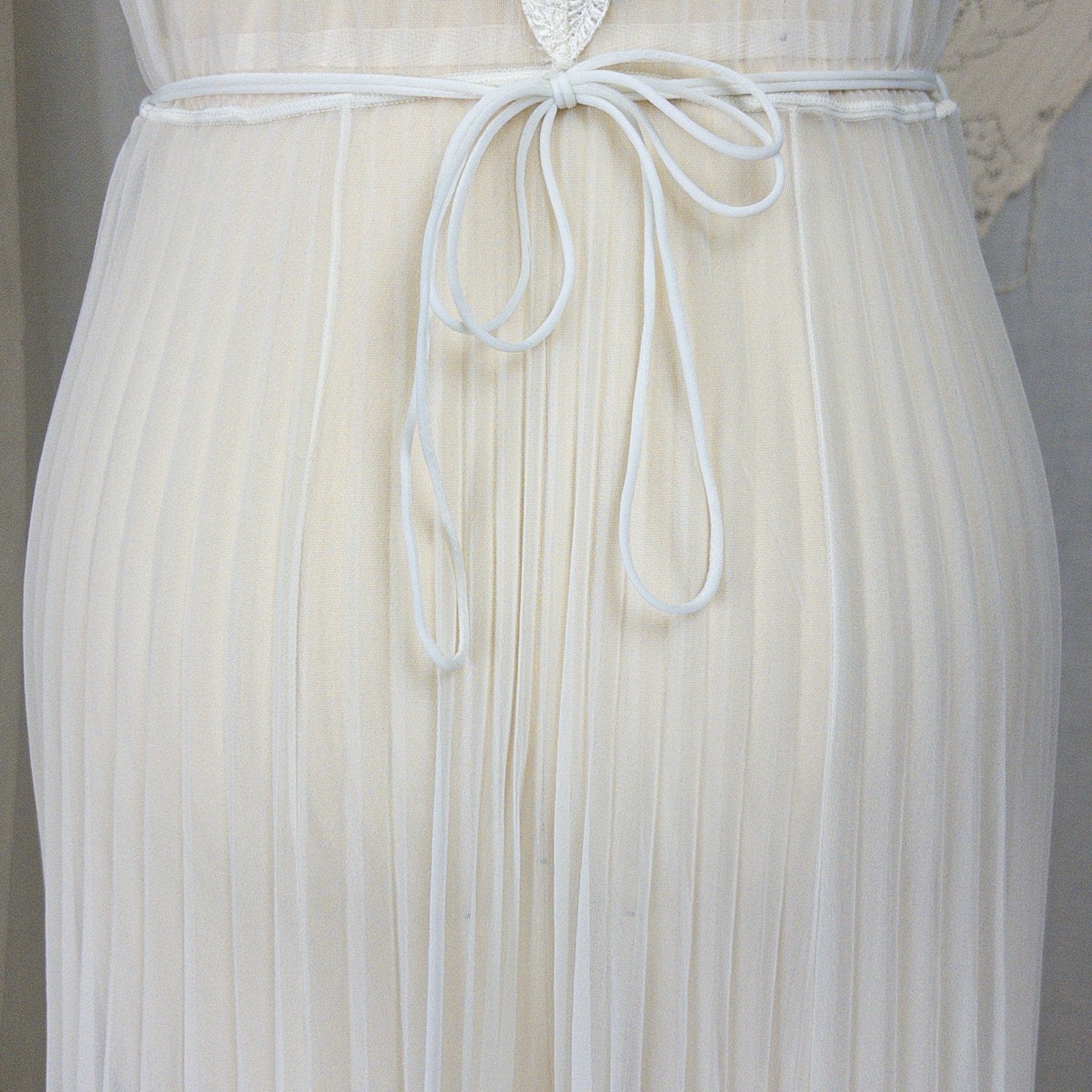 1950s - 1960s Grecian Nightgown - Sheer White Nylon Chiffon with Keyhole Neckline & Pleated Skirt by Carter's | Small, Medium - Daggers & Dames