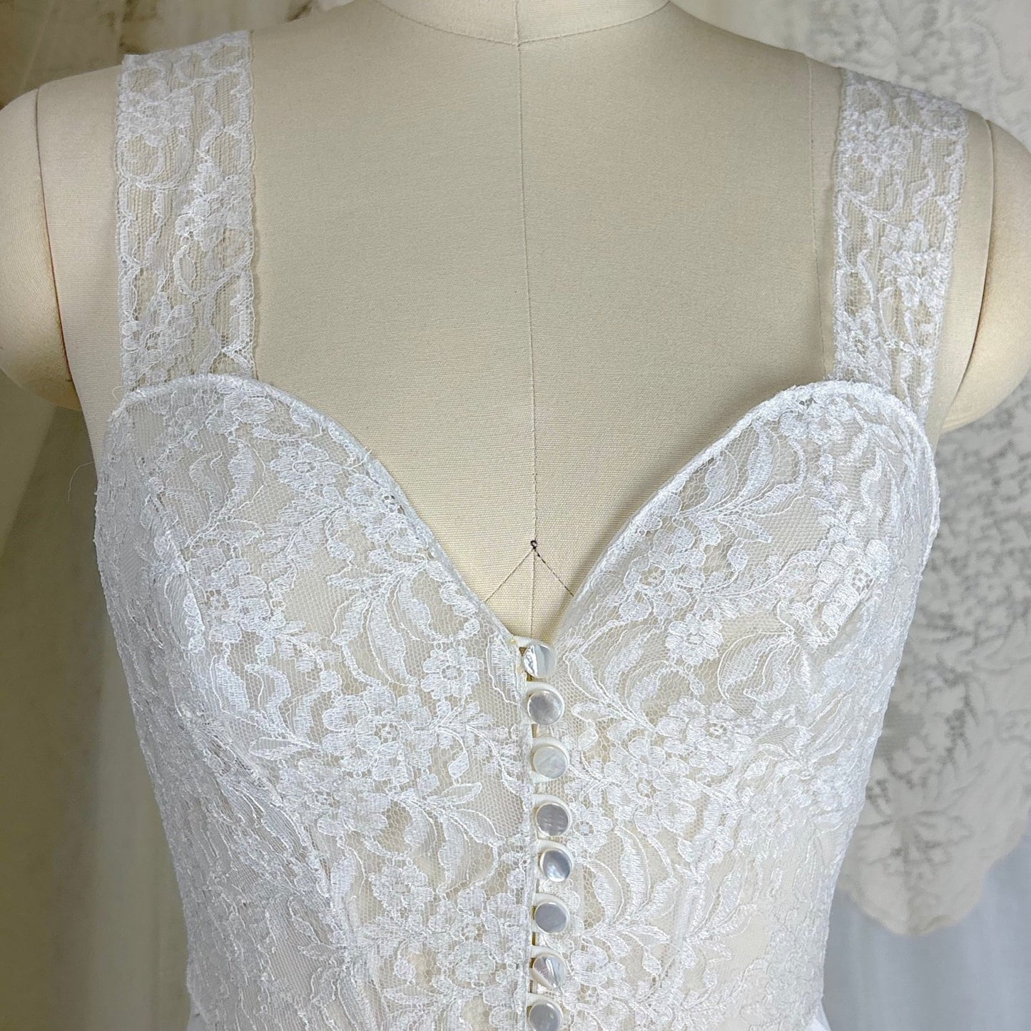 1950's - 1960's Nightgown - White Nylon with Heart Shaped Lace Button - up Bodice & Open Back by Colura - Daggers & Dames