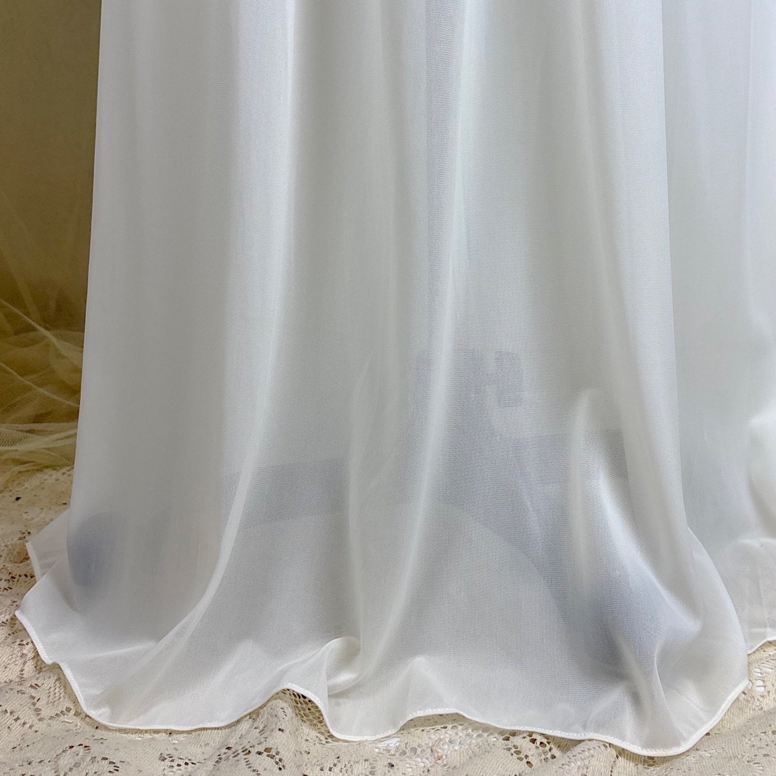 1950's - 1960's Nightgown - White Nylon with Heart Shaped Lace Button - up Bodice & Open Back by Colura - Daggers & Dames