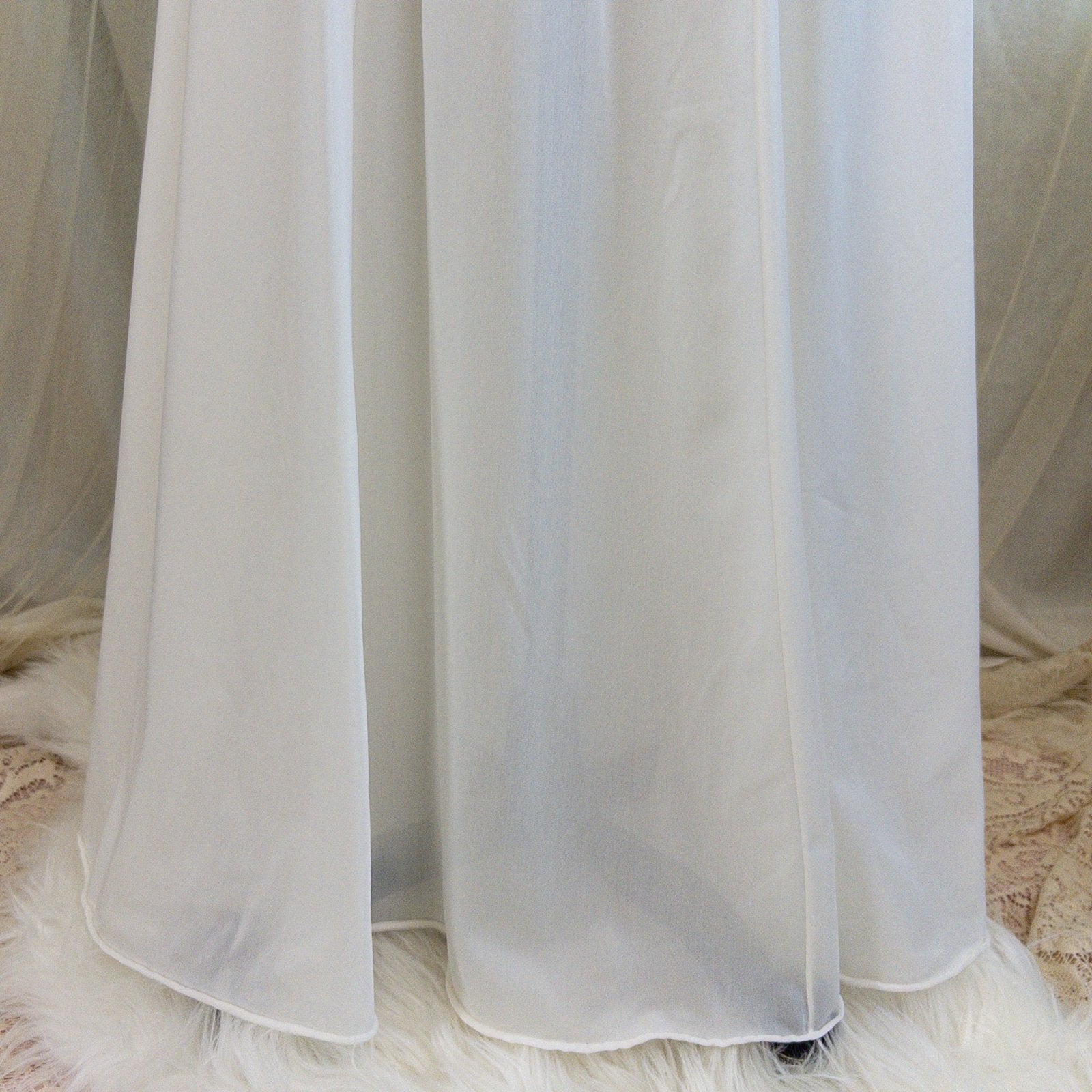 1950s Nightgown & Peignoir Set - White Nylon with Large Satin Bow Detail & Portrait Collar by Rogers | Small, Medium - Daggers & Dames