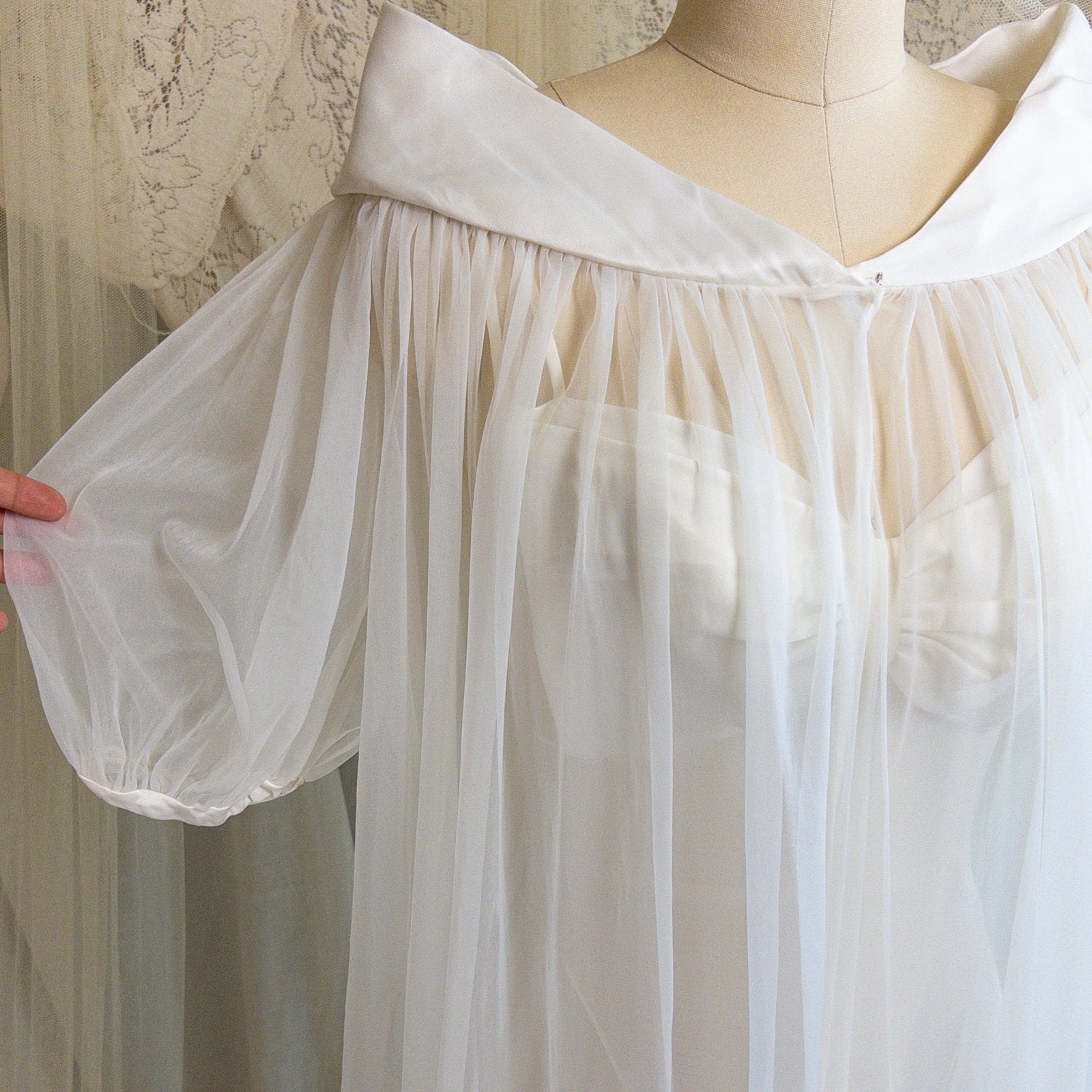 1950s Nightgown & Peignoir Set - White Nylon with Large Satin Bow Detail & Portrait Collar by Rogers | Small, Medium - Daggers & Dames