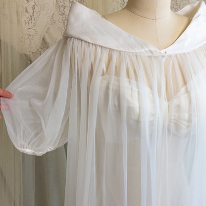 1950s Nightgown & Peignoir Set - White Nylon with Large Satin Bow Detail & Portrait Collar by Rogers | Small, Medium - Daggers & Dames