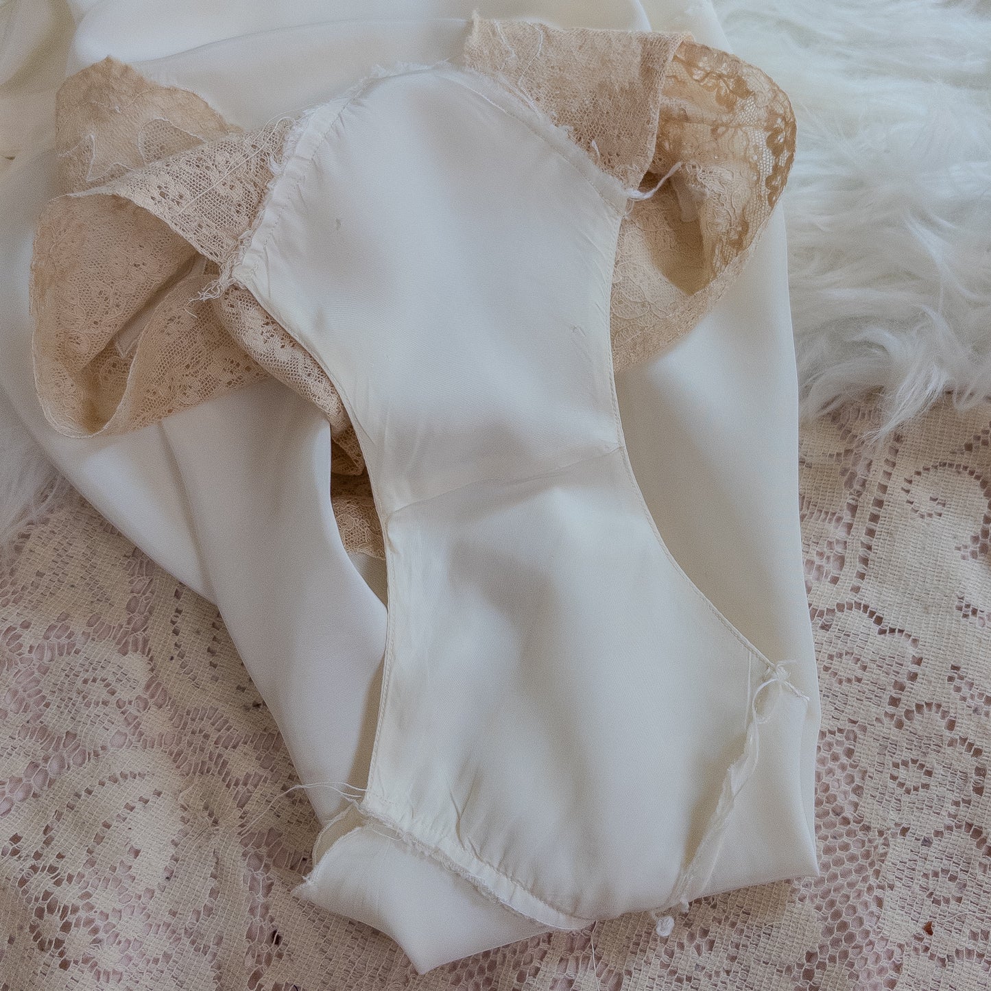 1940's Tap Pants - Bright White Rayon with Ecru Lace | Small