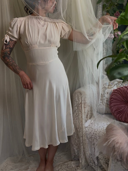 Vintage 1940's Dress - Buttermilk White Silk Crepe with Open Back | S
