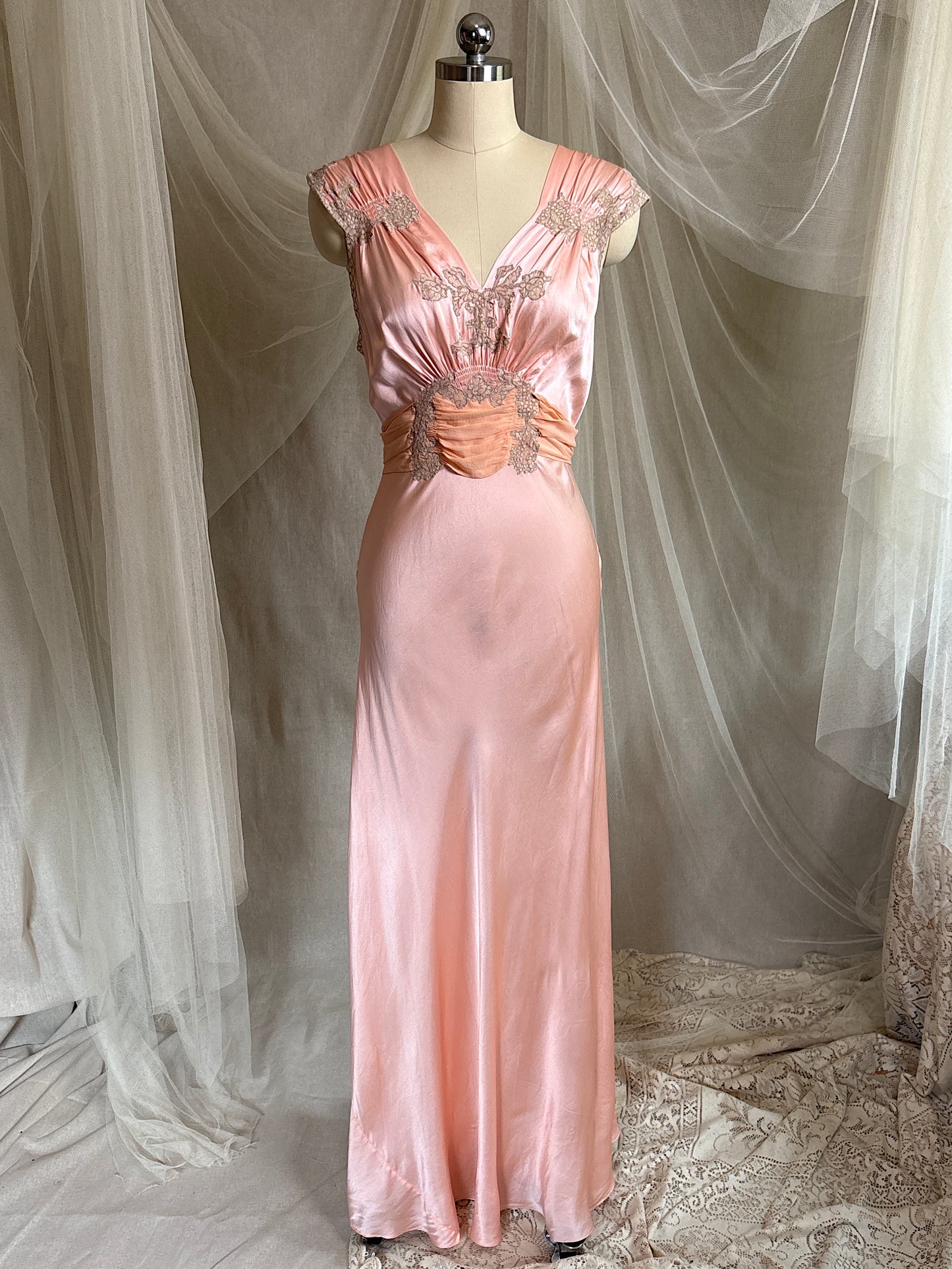 Vintage 1940's Nightgown - Rich Coral Pink Silk Satin with Chiffon Sash | S, M