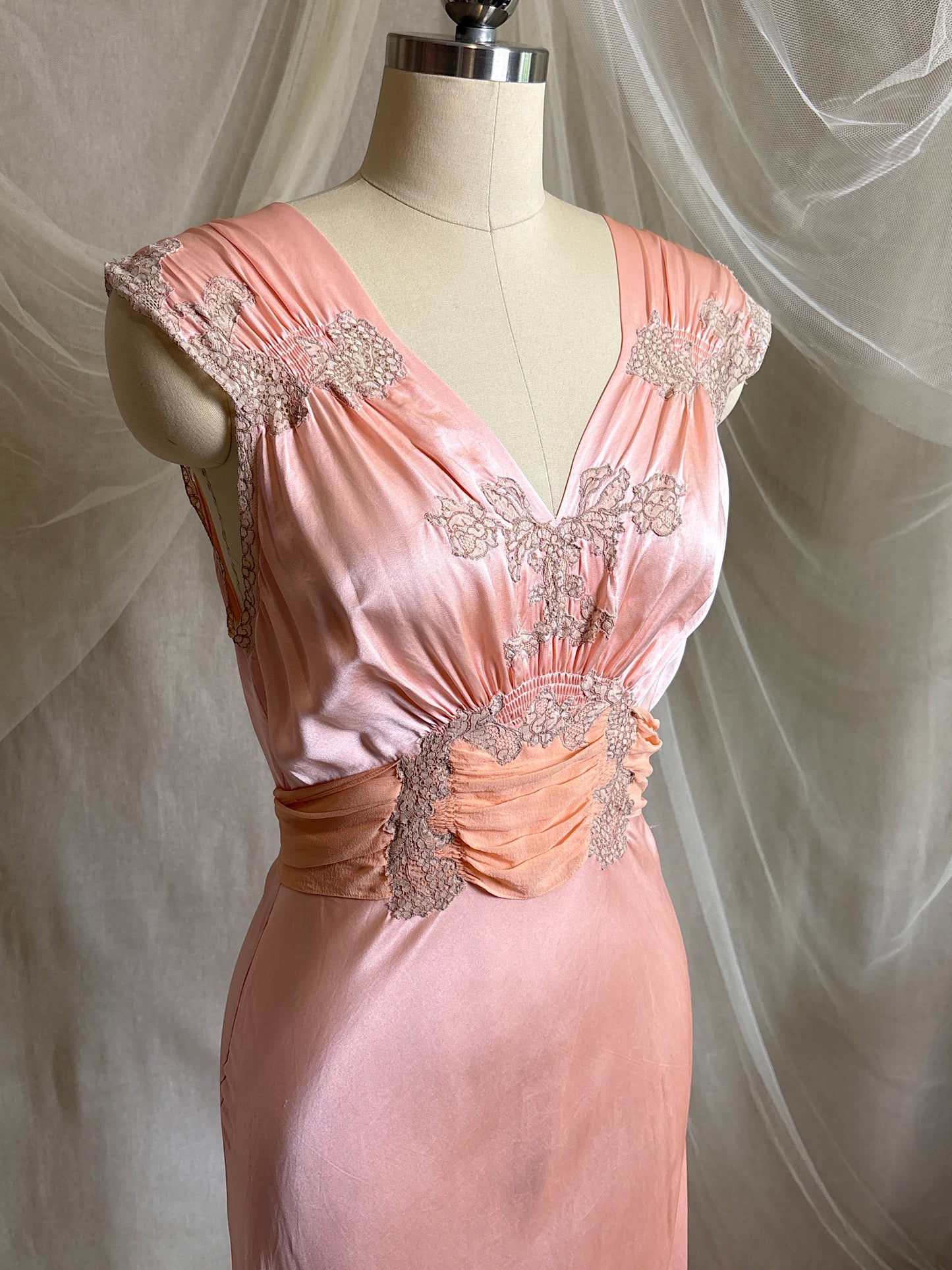 Vintage 1940's Nightgown - Rich Coral Pink Silk Satin with Chiffon Sash | S, M