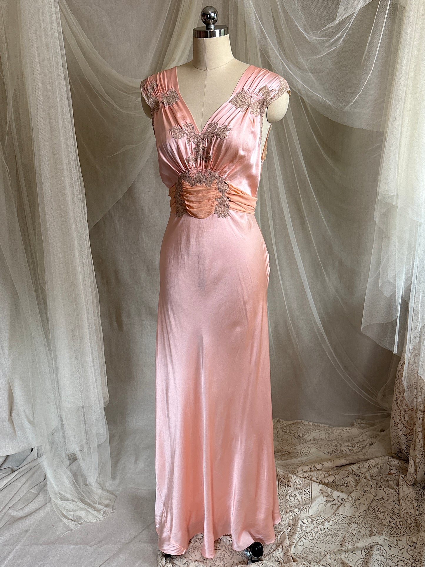 Vintage 1940's Nightgown - Rich Coral Pink Silk Satin with Chiffon Sash | S, M