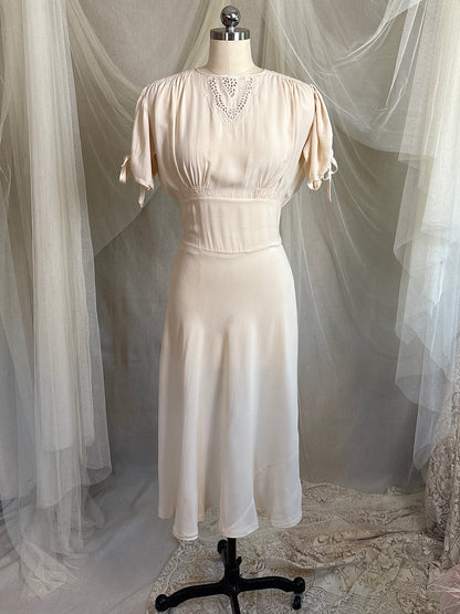 Vintage 1940's Dress - Buttermilk White Silk Crepe with Open Back | S