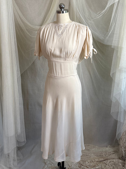Vintage 1940's Dress - Buttermilk White Silk Crepe with Open Back | S