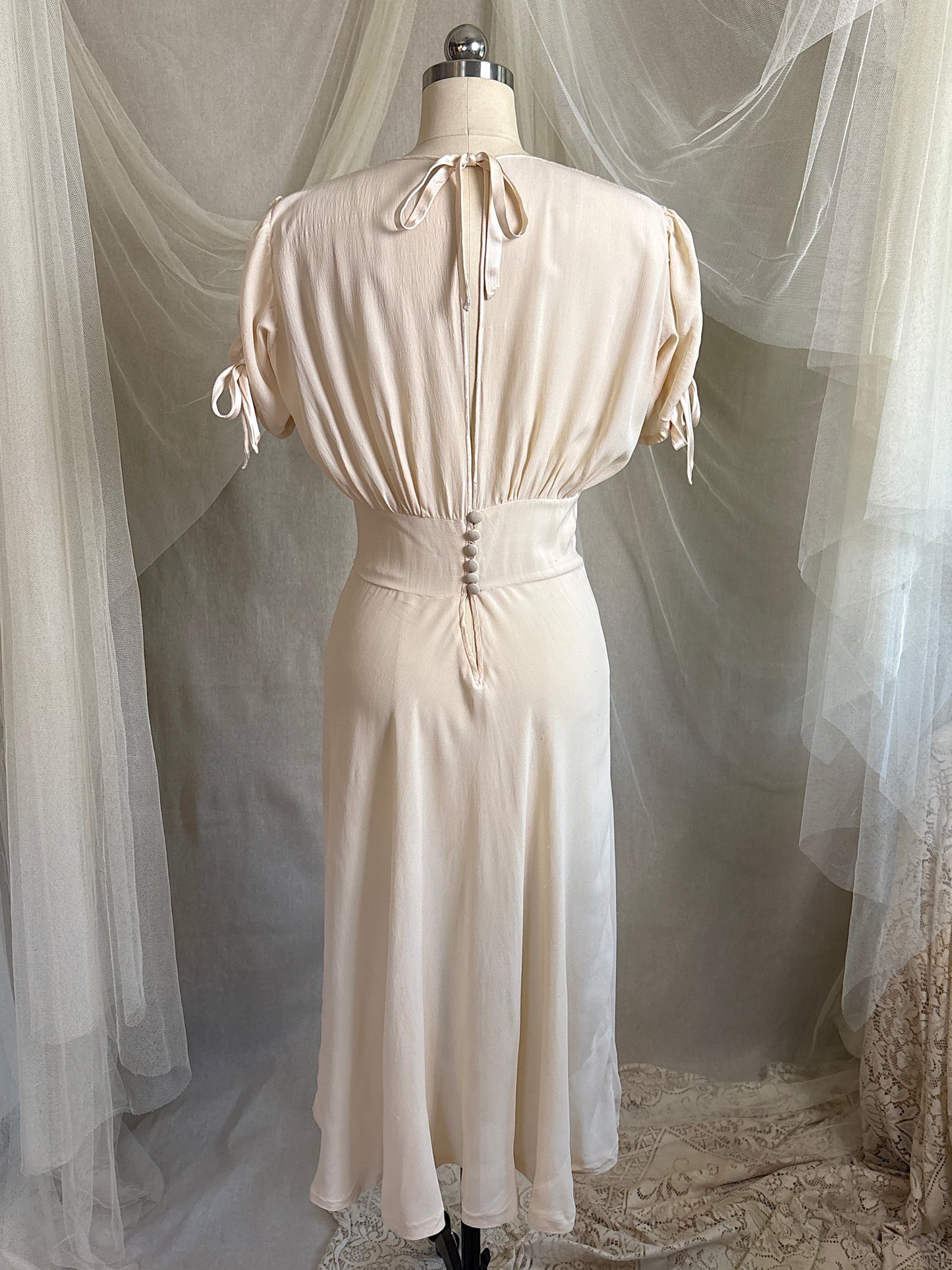 Vintage 1940's Dress - Buttermilk White Silk Crepe with Open Back | S
