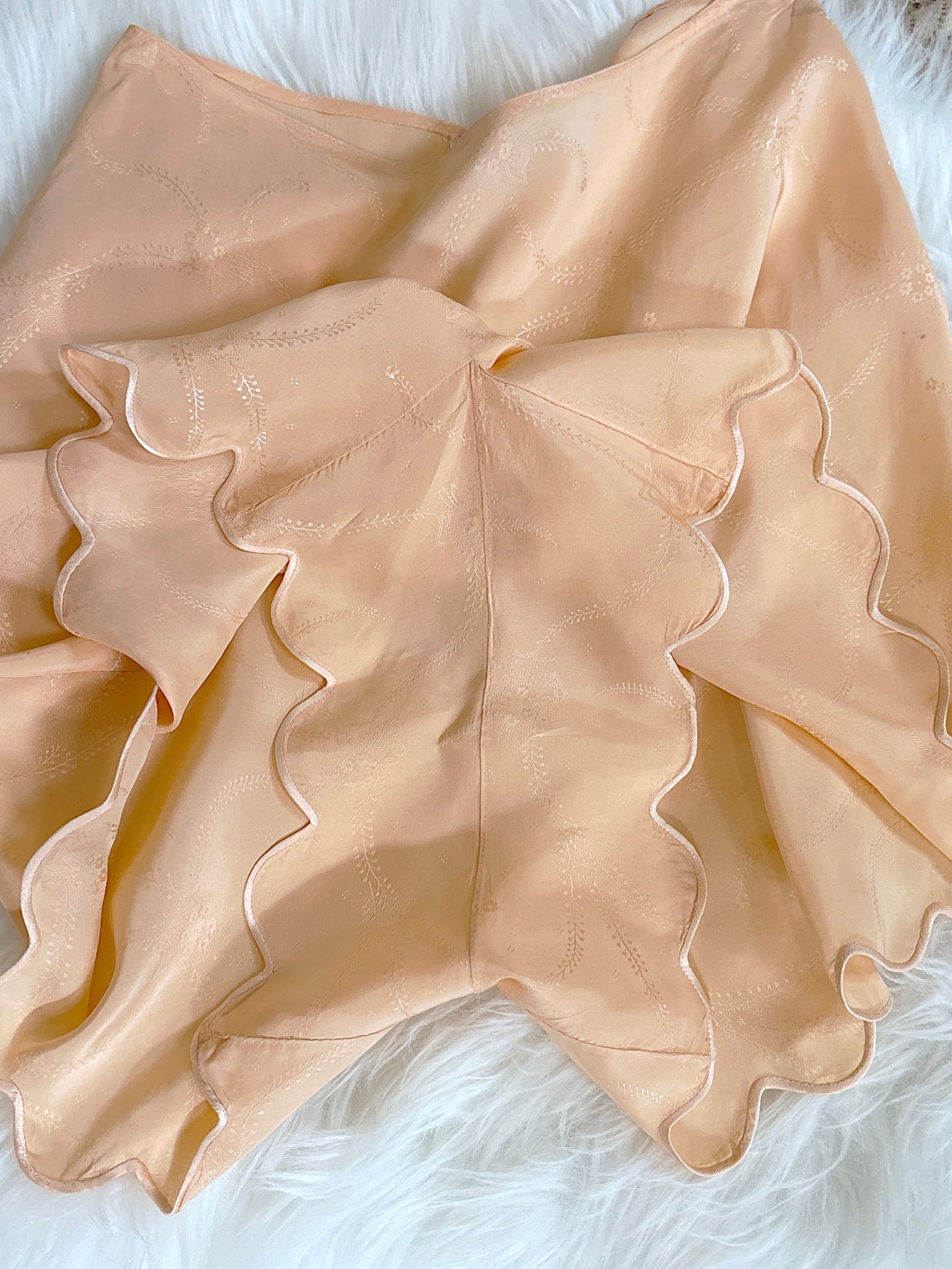 Vintage 1930's Tap Pants - Handstitched Apricot Silk with Floral Satin Damask pattern and Scalloped Hem | XS