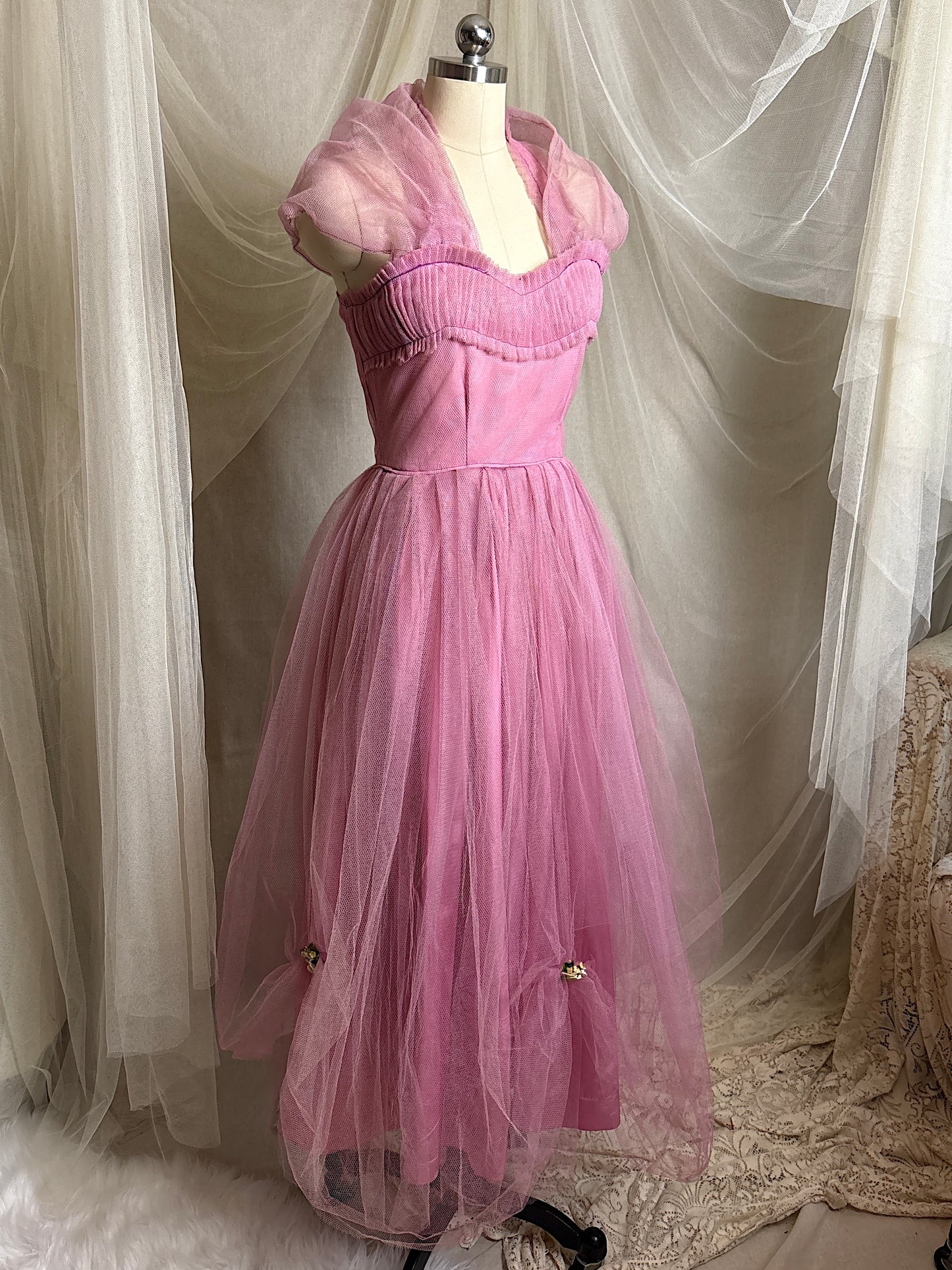 Vintage 1950's Cupcake Halter Dress - Lilac Purple Taffeta with Tulle Overlay & Floral Adornments | S, M