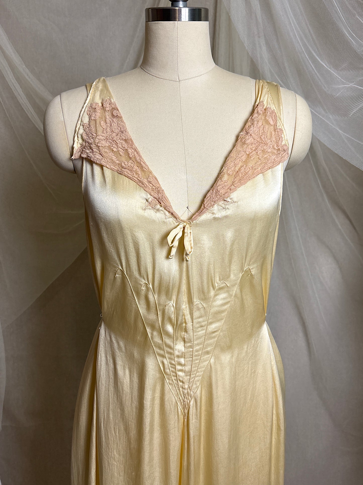 Vintage 1930's Jumpsuit Pajamas - Champagne Gold Silk Satin with Warm Ecru Lace | S, M