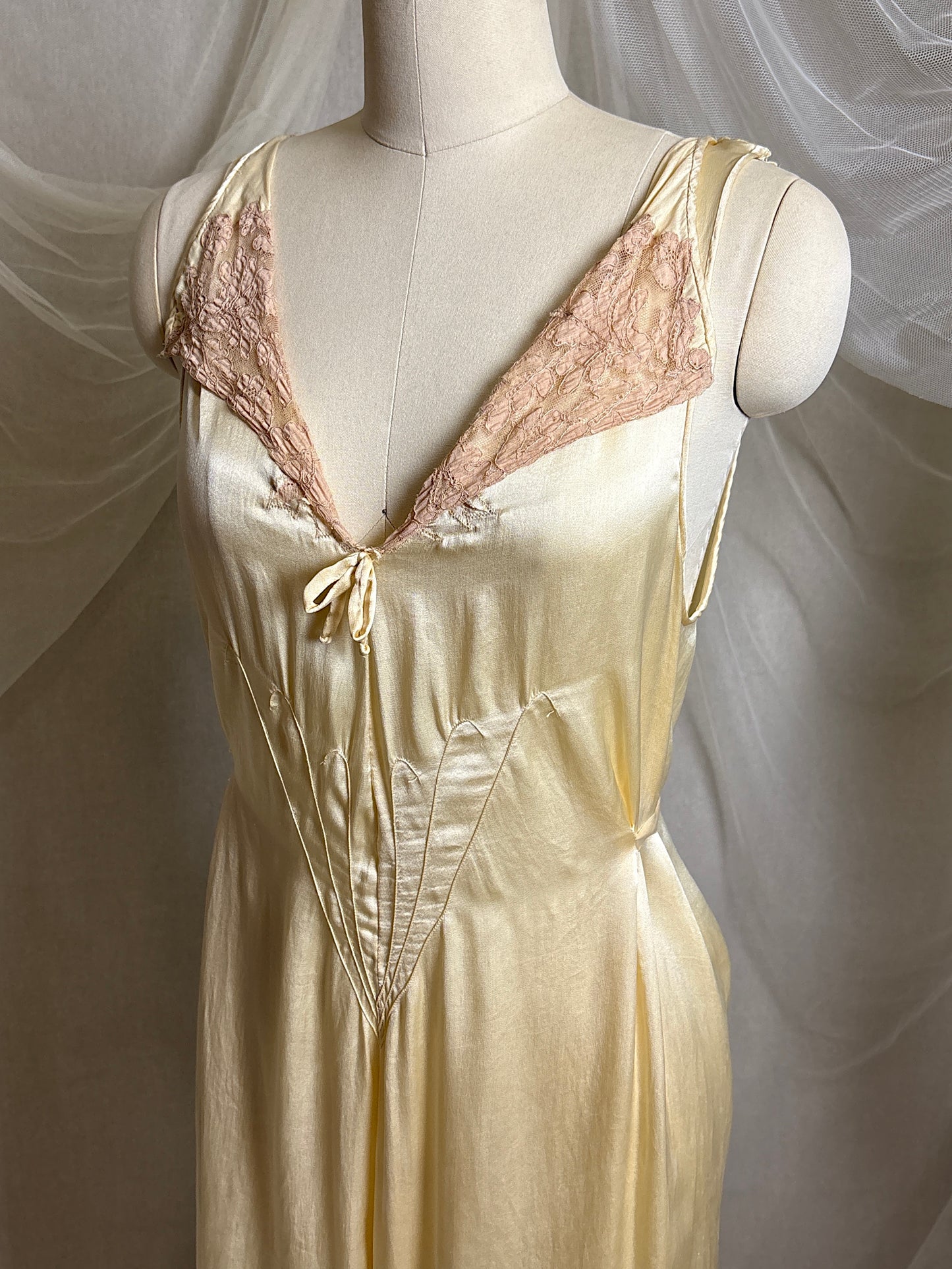 Vintage 1930's Jumpsuit Pajamas - Champagne Gold Silk Satin with Warm Ecru Lace | S, M