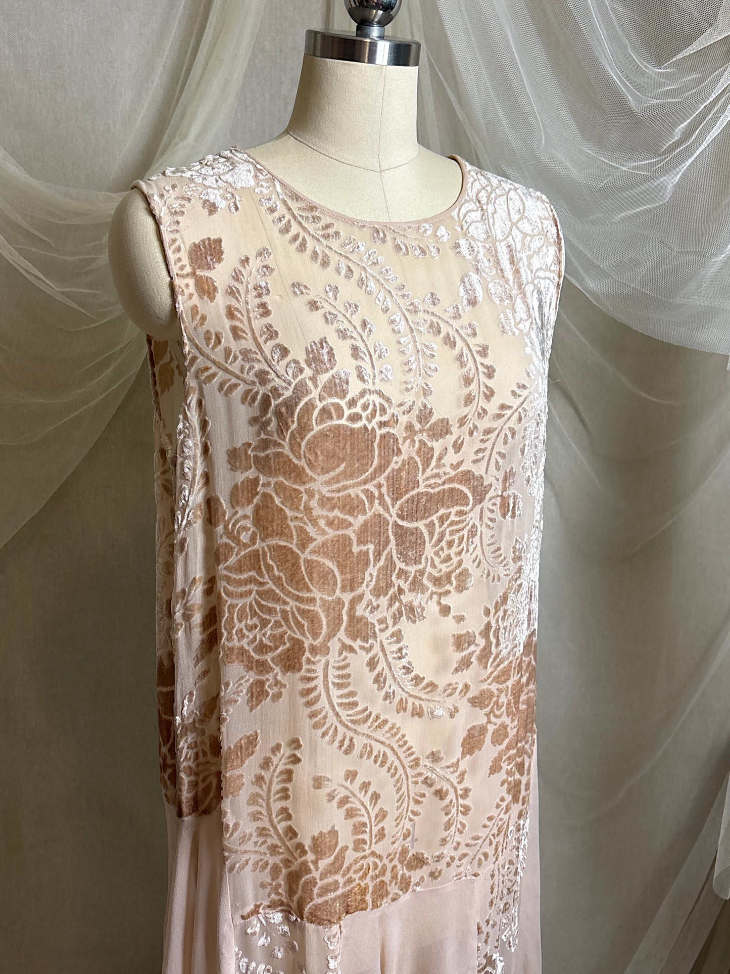 Antique 1920's Dress - Pale Mauve Pink Silk Devoré Velvet With Chiffon Gores | S, M