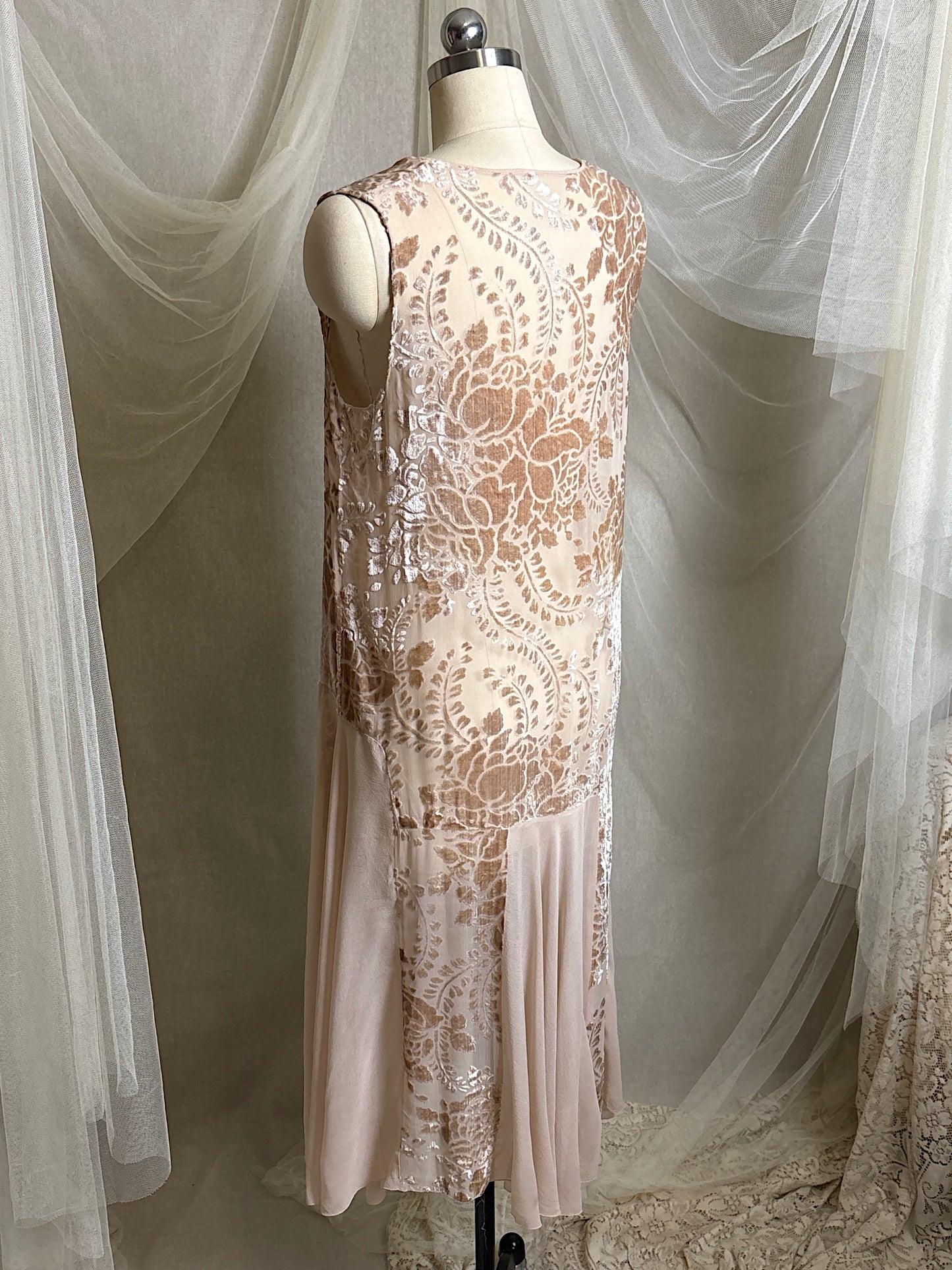 Antique 1920's Dress - Pale Mauve Pink Silk Devoré Velvet With Chiffon Gores | S, M