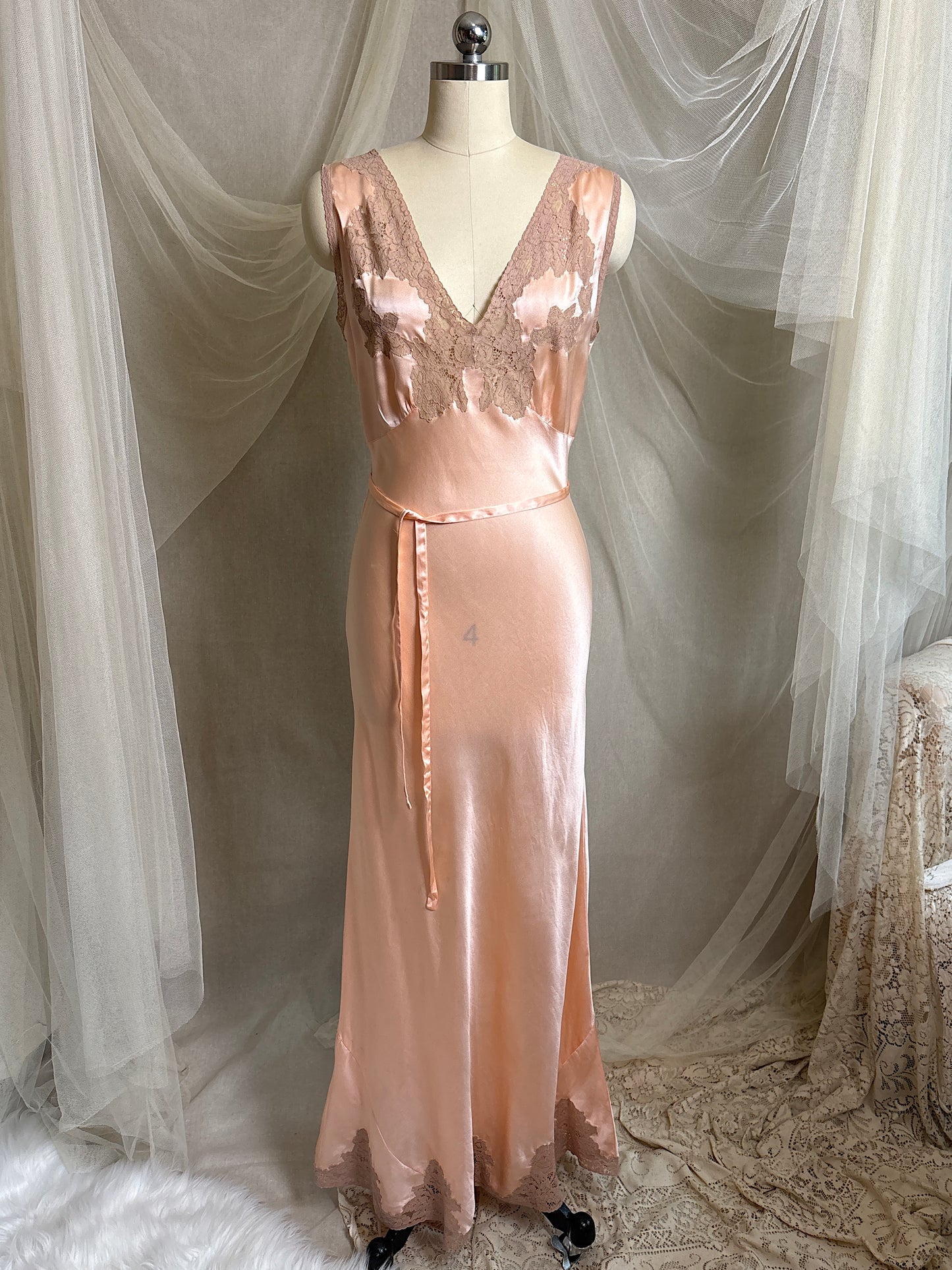 Vintage 1930's Nightgown - Rich Rose Pink Silk Satin with Warm Nude Lace Appliqués | M, LG