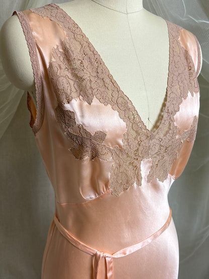 Vintage 1930's Nightgown - Rich Rose Pink Silk Satin with Warm Nude Lace Appliqués | M, LG