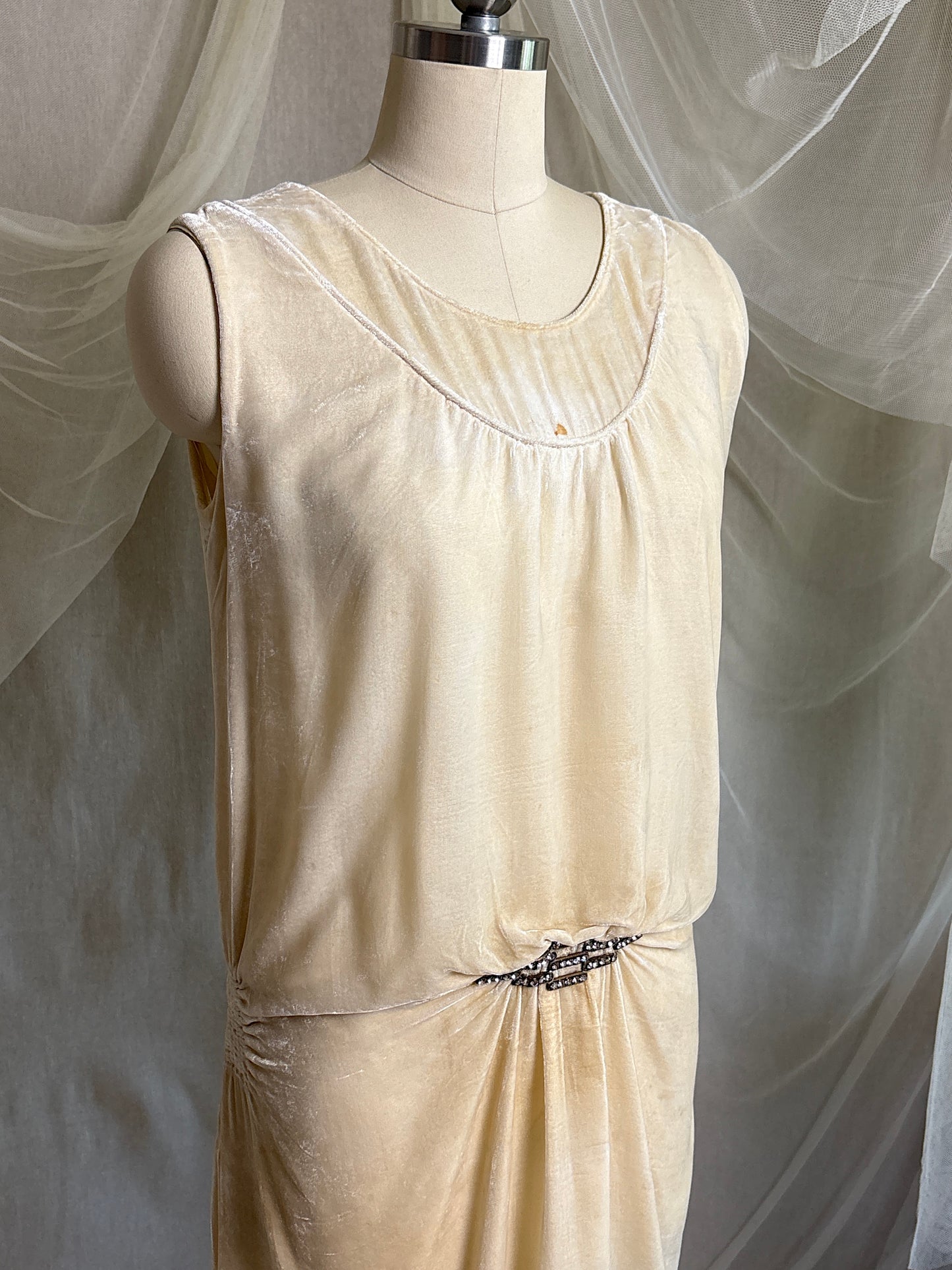 Antique 1920's Dress - Warm Ivory Silk Velvet with Rhinestone Embellishment & Sash Neckline | XS