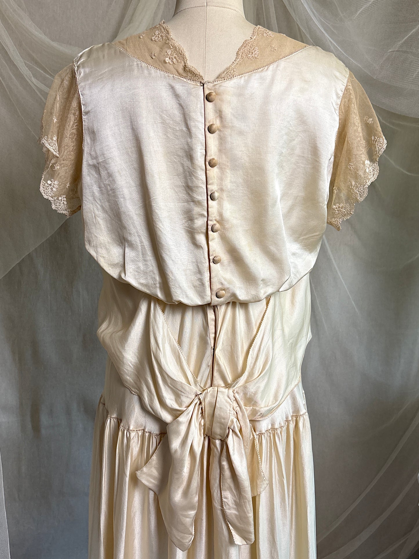 Antique 1920's Bridal Gown - Ivory Silk Satin with Cotton Tulle Lining & Ruffled Lace by Lyman's of Rochester | M