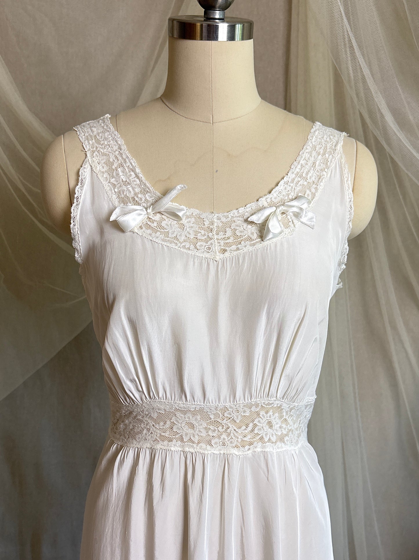 Vintage 1940's Nightgown & Peignoir Set - White Rayon with Cotton Lace by Lady Doretta | XS, S