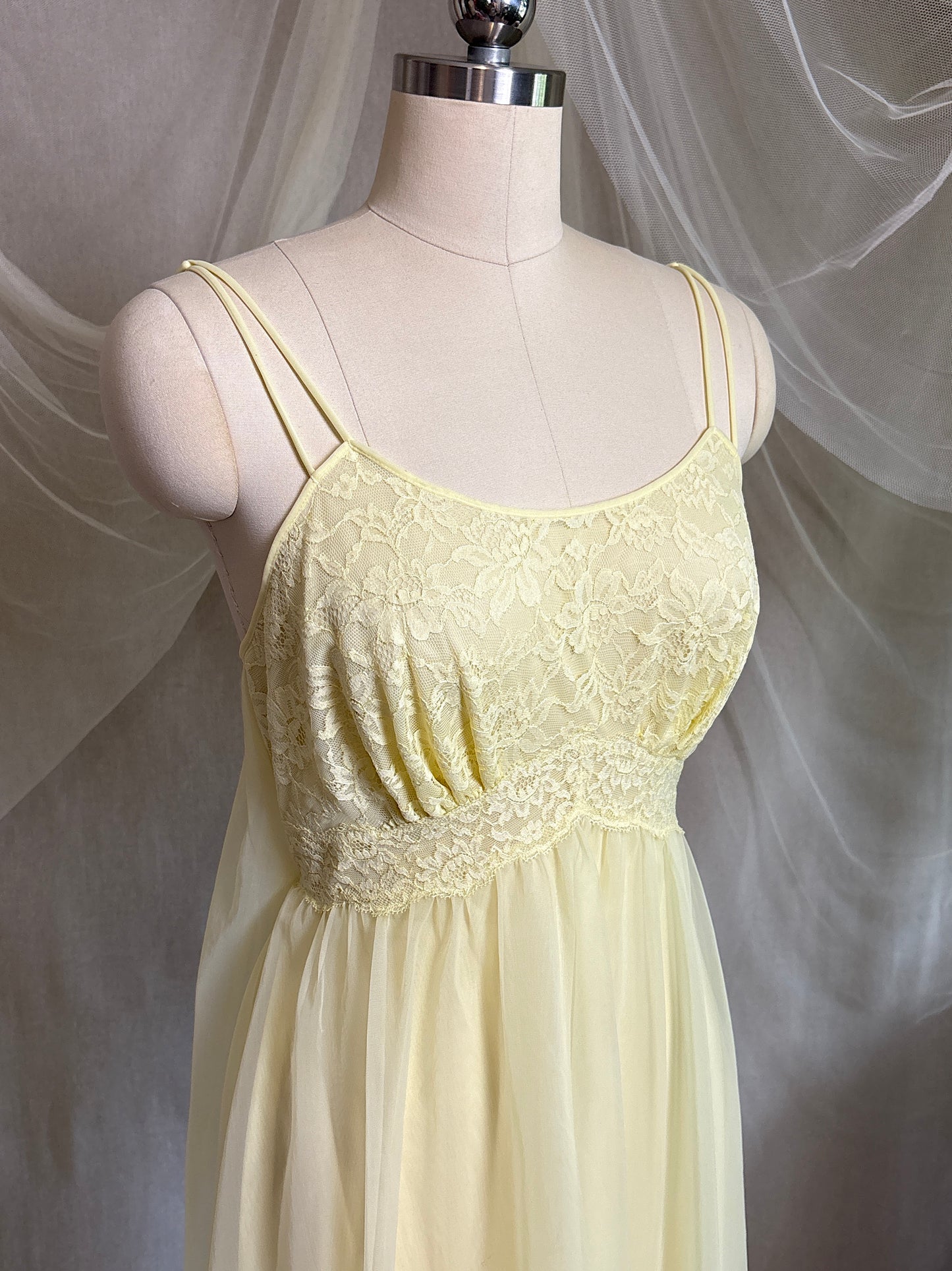 Vintage 1960's Babydoll Nightgown - Light Primrose Yellow Nylon Chiffon with Lace by Vanity Fair | S, M