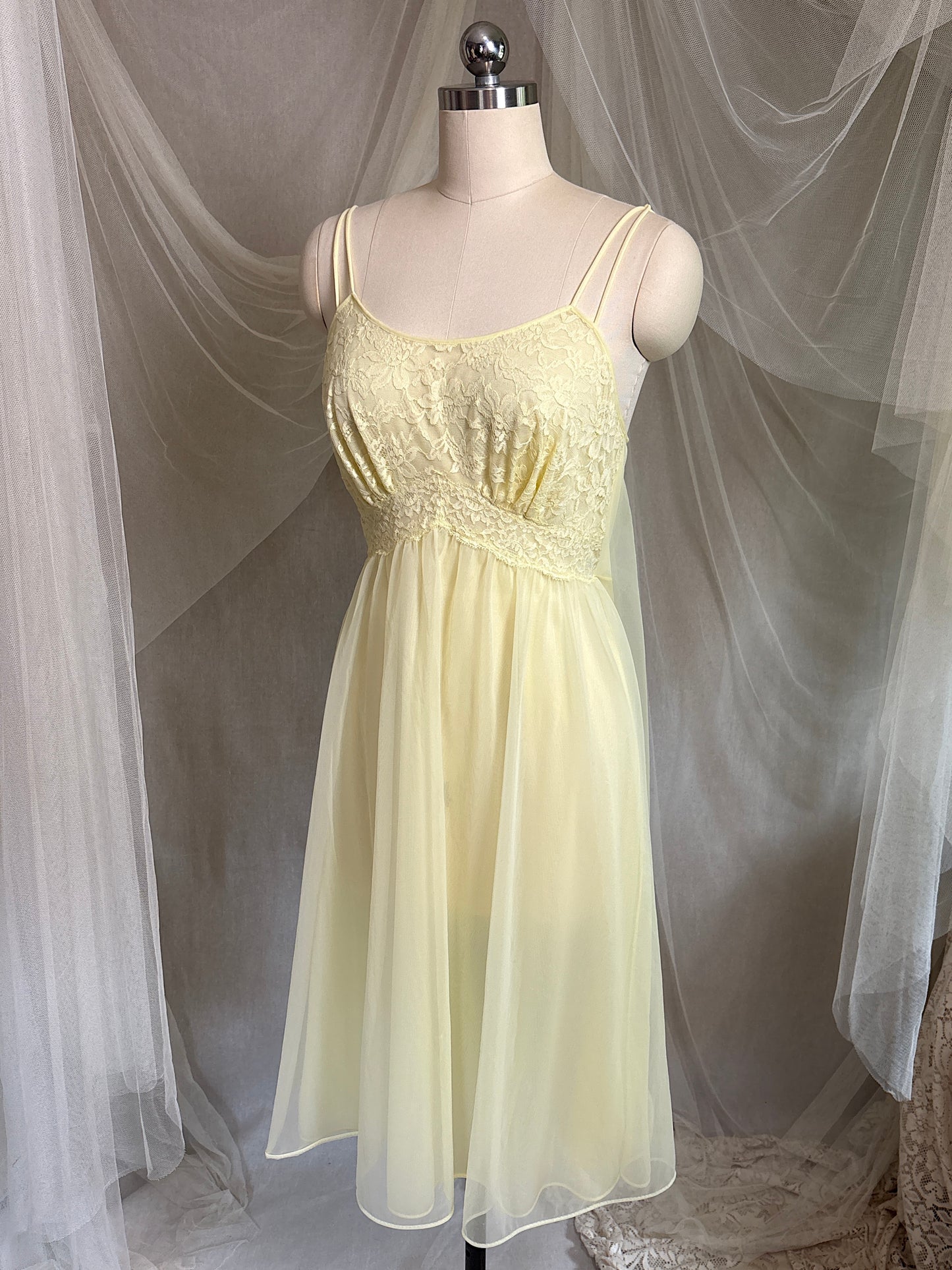 Vintage 1960's Babydoll Nightgown - Light Primrose Yellow Nylon Chiffon with Lace by Vanity Fair | S, M