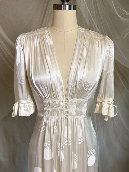 Vintage 1940's Dressing Gown - Pearl White Crepe-Back Rayon Satin with Geo Matte Print | S, M
