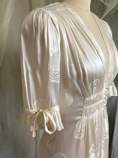 Vintage 1940's Dressing Gown - Pearl White Crepe-Back Rayon Satin with Geo Matte Print | S, M