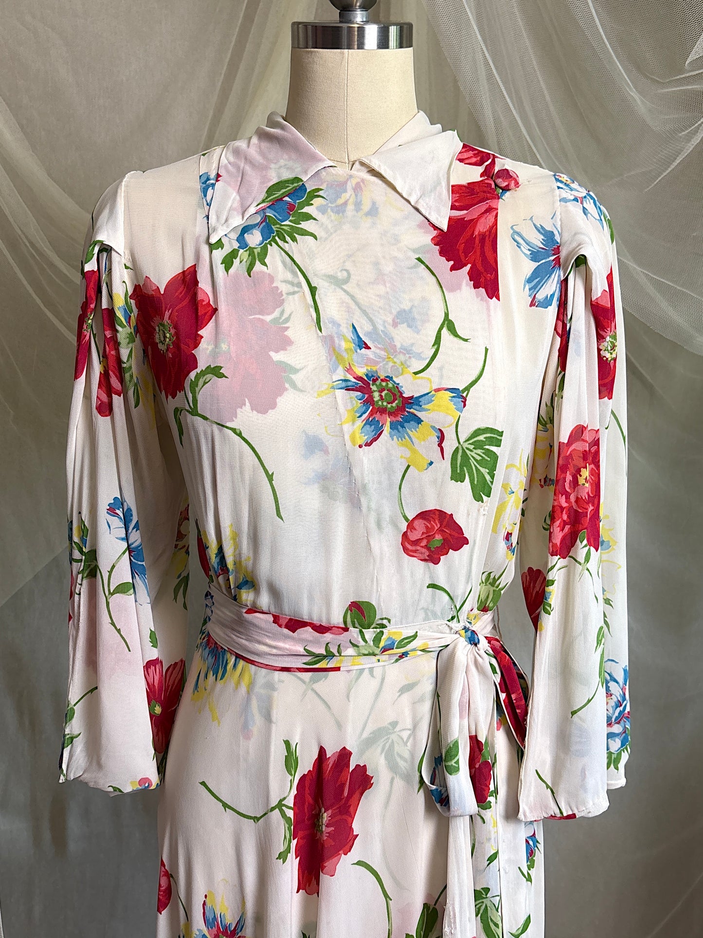 Vintage 1930's - 1940's Robe - Semi Sheer White Rayon Crepe with Bold Floral Print & Kimono Style Sleeves | XS, S, M