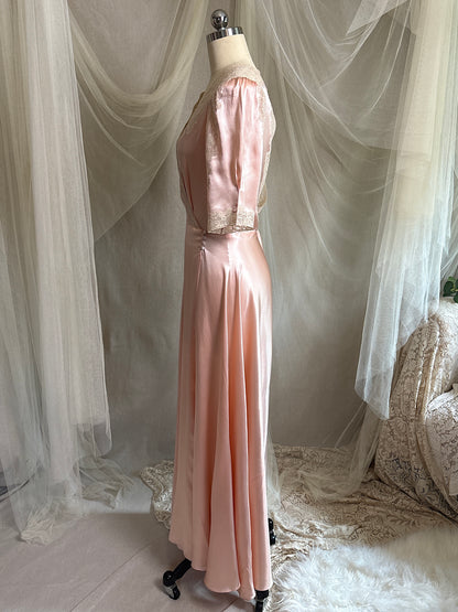 Vintage 1940's Dressing Gown - Dusty Rose Pink Crepe-Back Satin with Keyhole Back | S, M