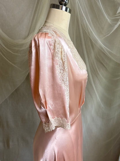 Vintage 1940's Dressing Gown - Dusty Rose Pink Crepe-Back Satin with Keyhole Back | S, M