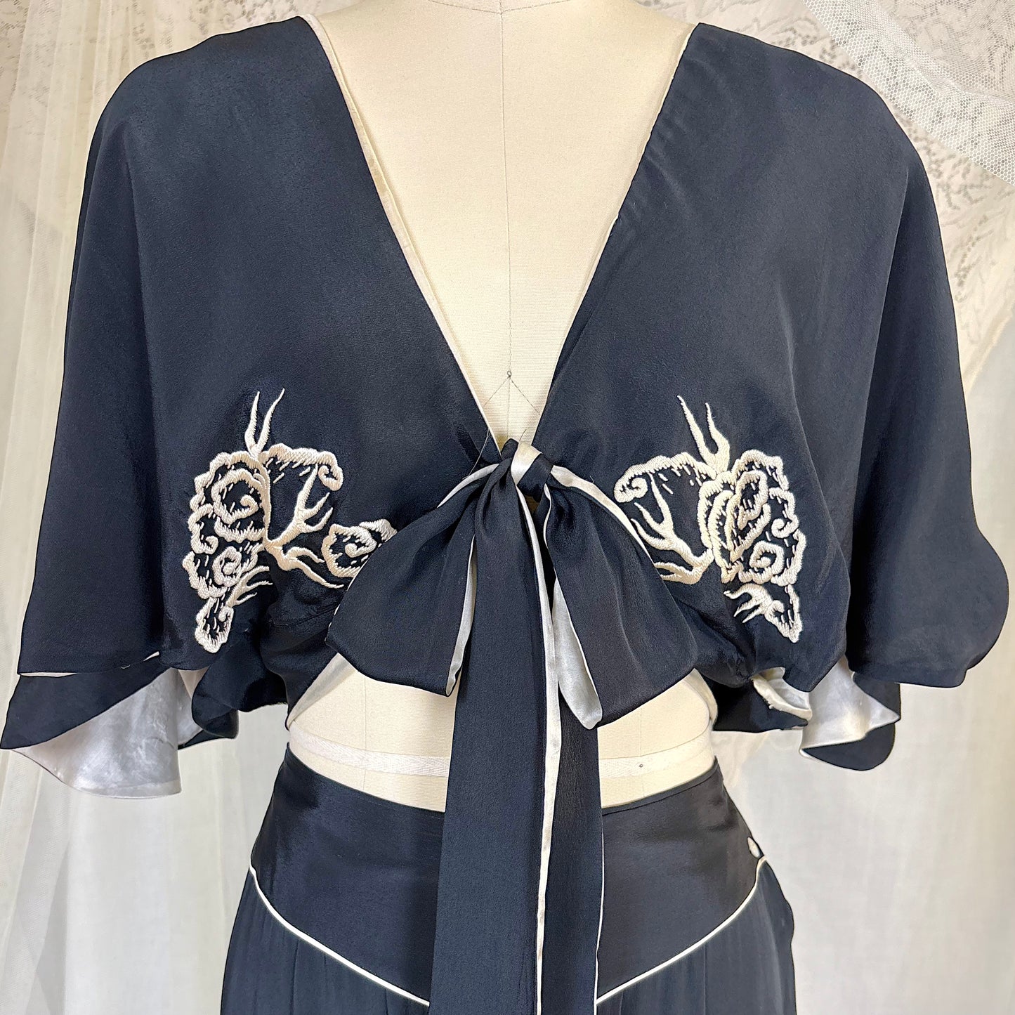 Antique 1920's Black & White Kimono Silk Lounge Set with Dragon Embroidery, size S, M