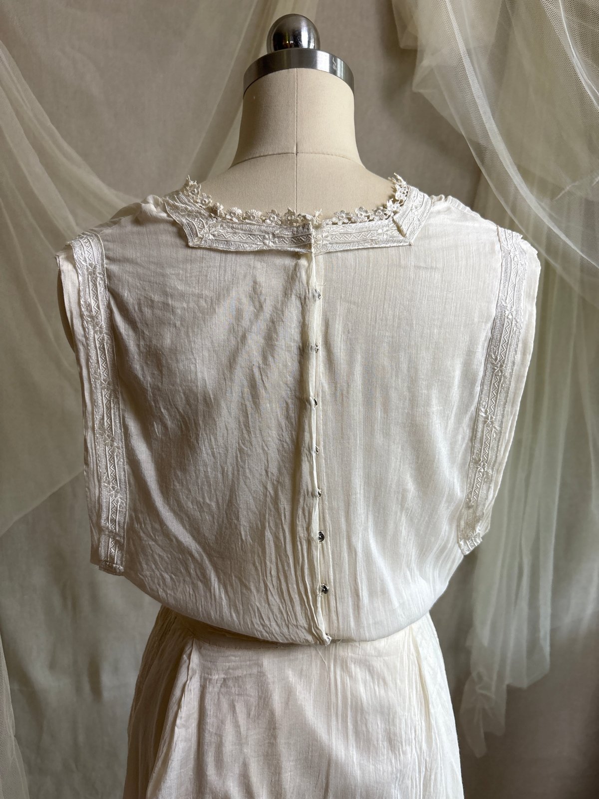 Antique 1910's - 1920's Dress - Soft White Natural Pongee Silk with Moth Embroidery & Tablier Overskirt | XXS, XS - Daggers & Dames