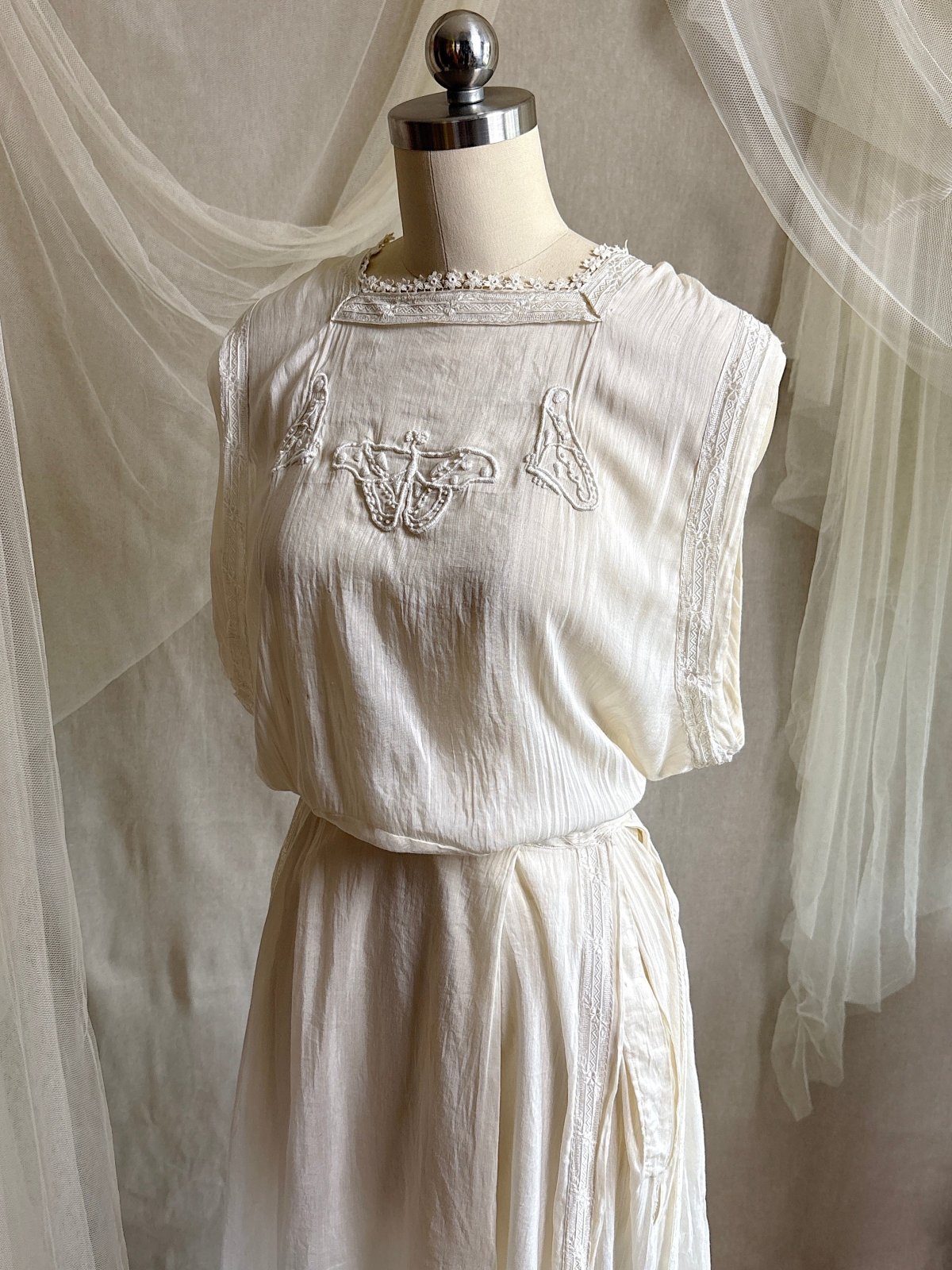 Antique 1910's - 1920's Dress - Soft White Natural Pongee Silk with Moth Embroidery & Tablier Overskirt | XXS, XS - Daggers & Dames