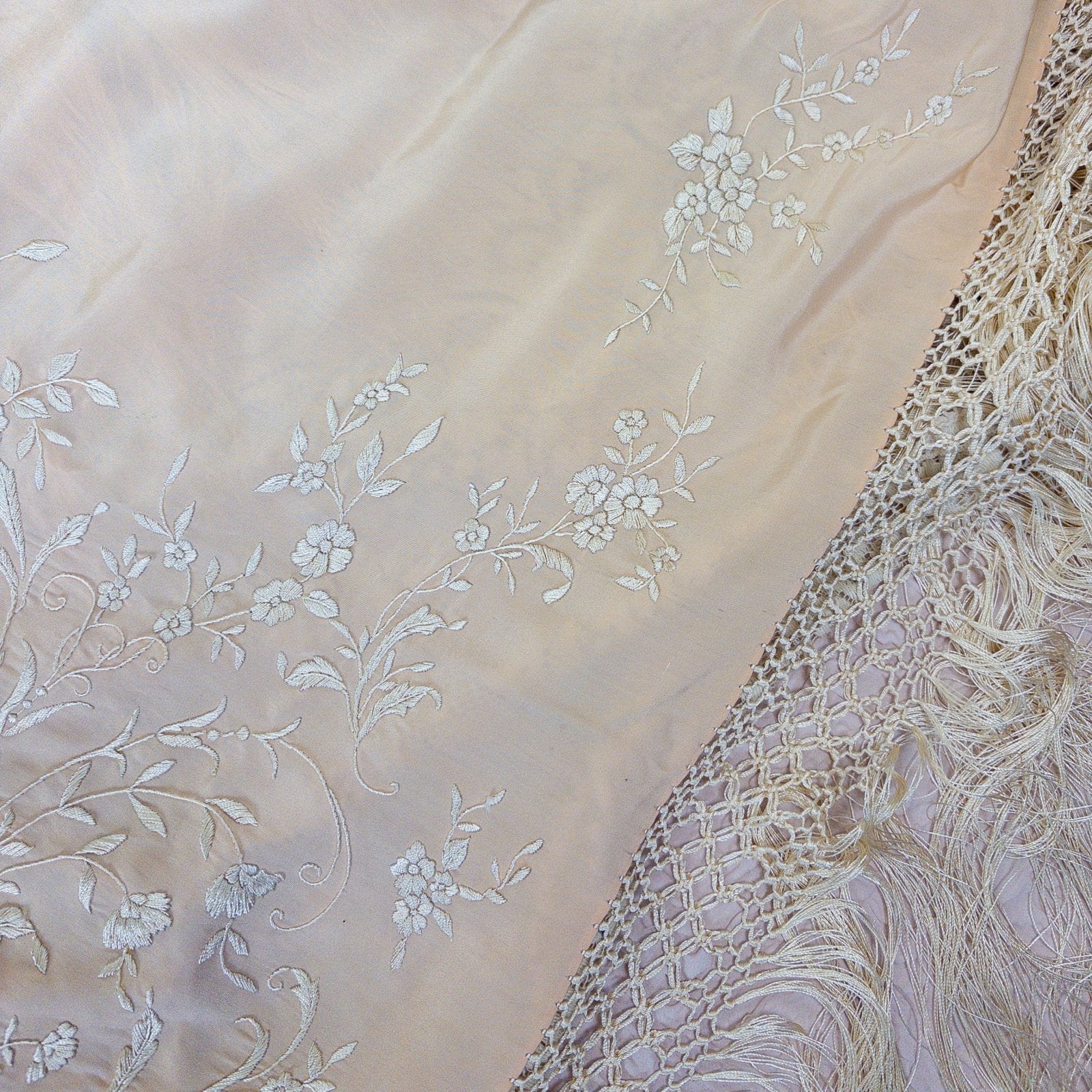 Antique 1920s Canton de Manila Piano Shawl & Art Deco Clasp - Pale Peach Silk with Ivory Floral & Heart Embroidery - Daggers & Dames