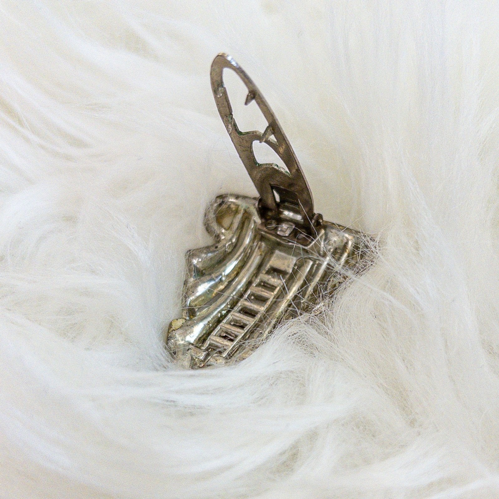 Antique 1920s Canton de Manila Piano Shawl & Art Deco Clasp - Pale Peach Silk with Ivory Floral & Heart Embroidery - Daggers & Dames