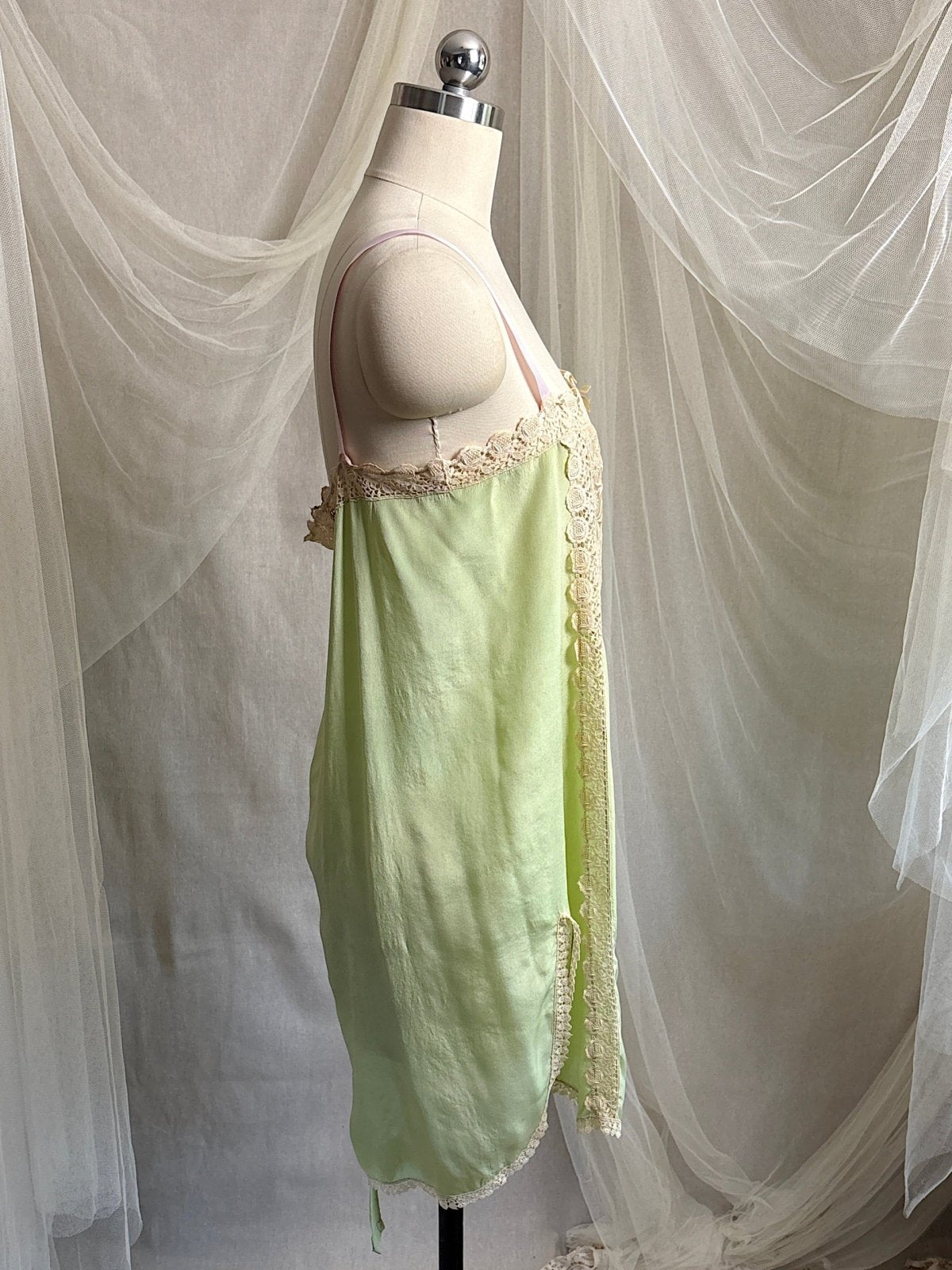 Antique 1920's Chemise - Pistachio Green Silk with Warm Nude Embroidered Lace | M, LG - Daggers & Dames