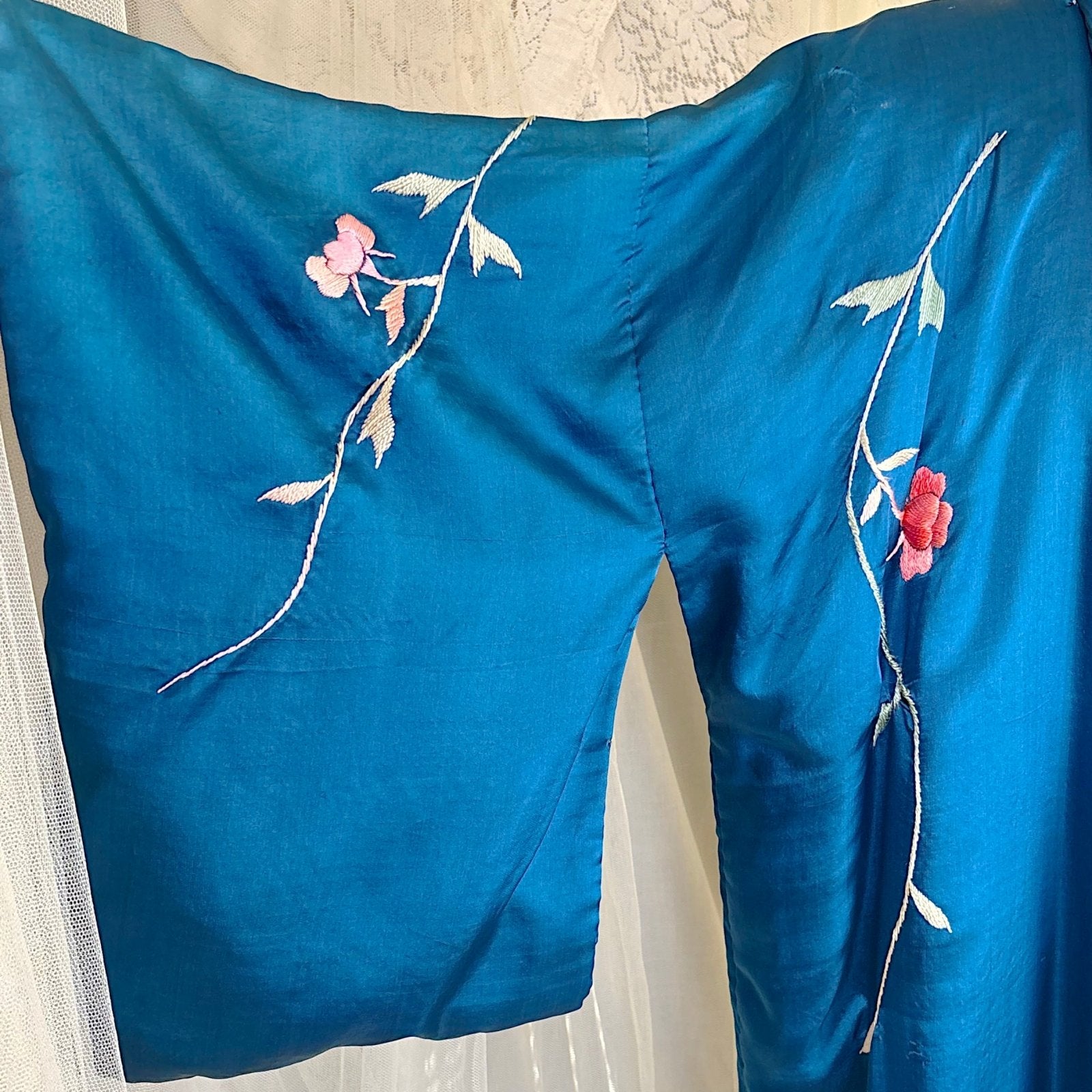 Antique 1920's Cobalt Blue Silk Japanese Kimono with Elaborate Couched Floral Embroidery, size Free - Daggers & Dames