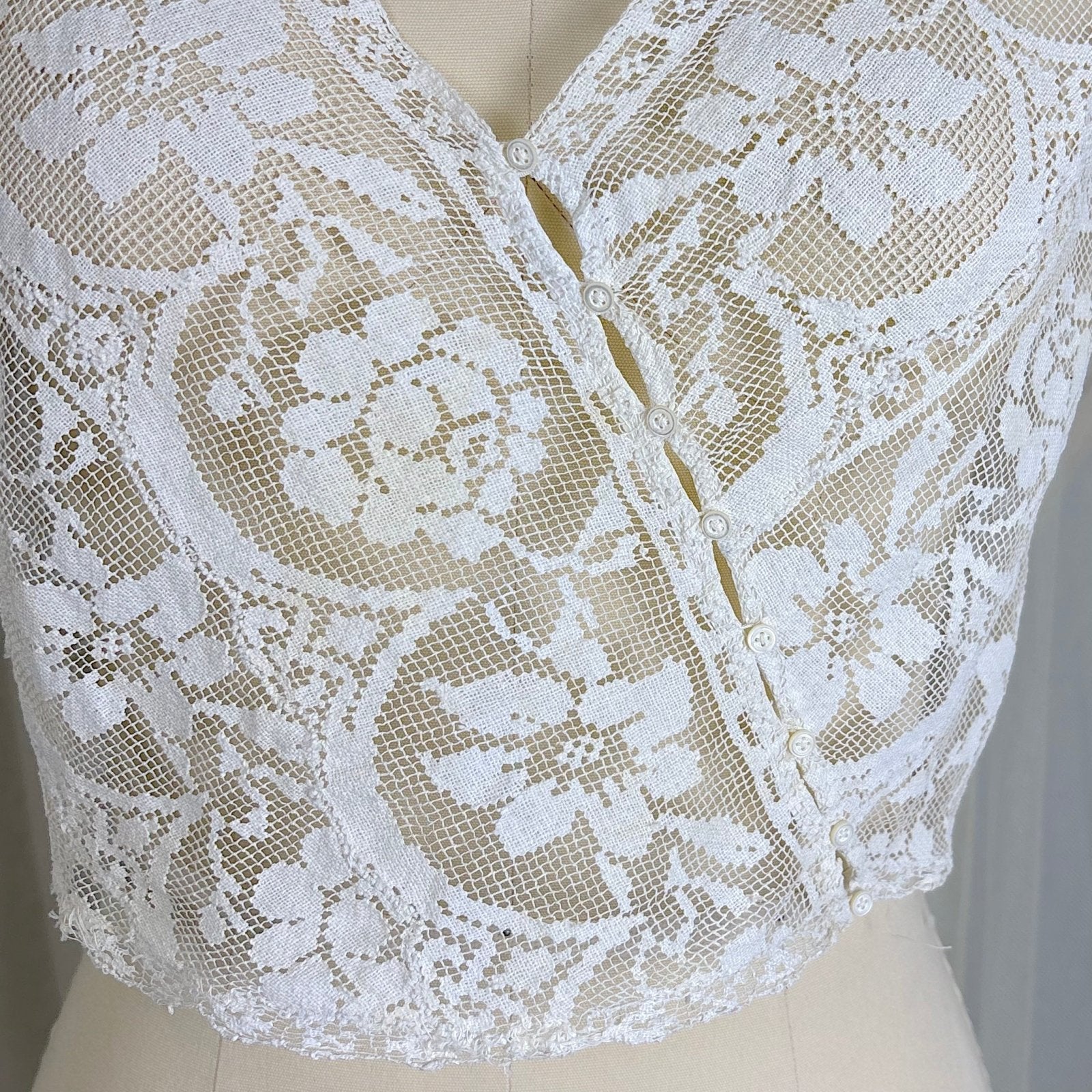 Antique Edwardian 1910's Filet Lace Camisole with Asymmetrical Button Closure, size M - Daggers & Dames