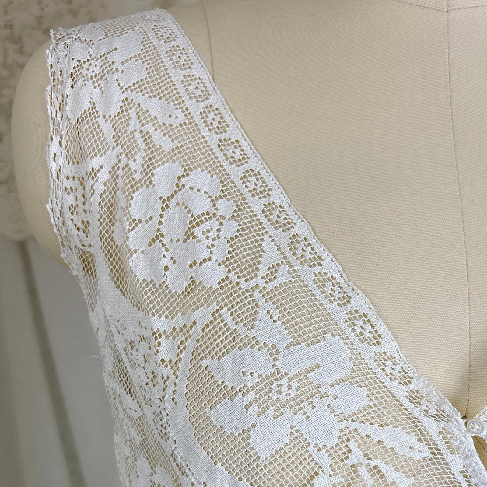 Antique Edwardian 1910's Filet Lace Camisole with Asymmetrical Button Closure, size M - Daggers & Dames