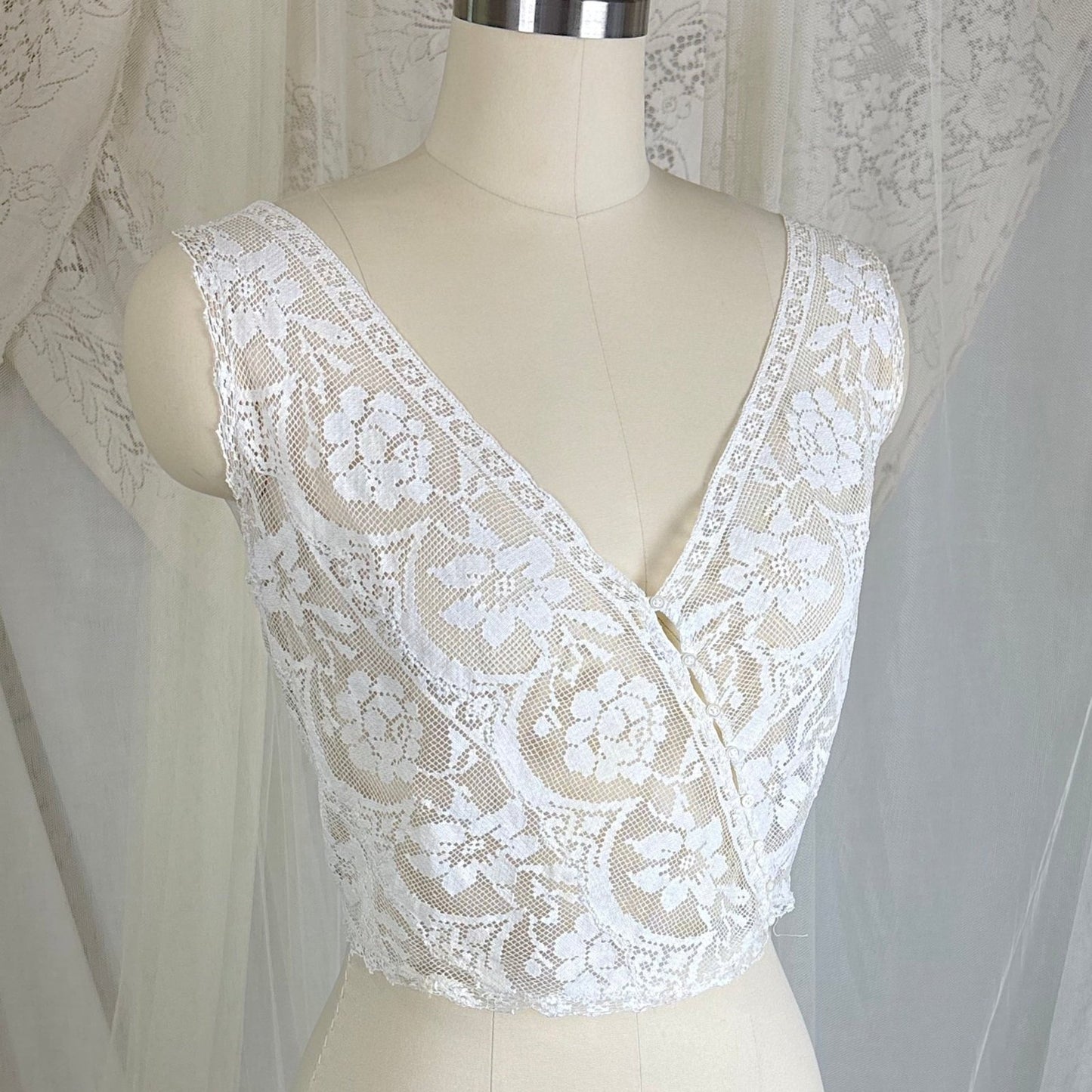 Antique Edwardian 1910's Filet Lace Camisole with Asymmetrical Button Closure, size M - Daggers & Dames