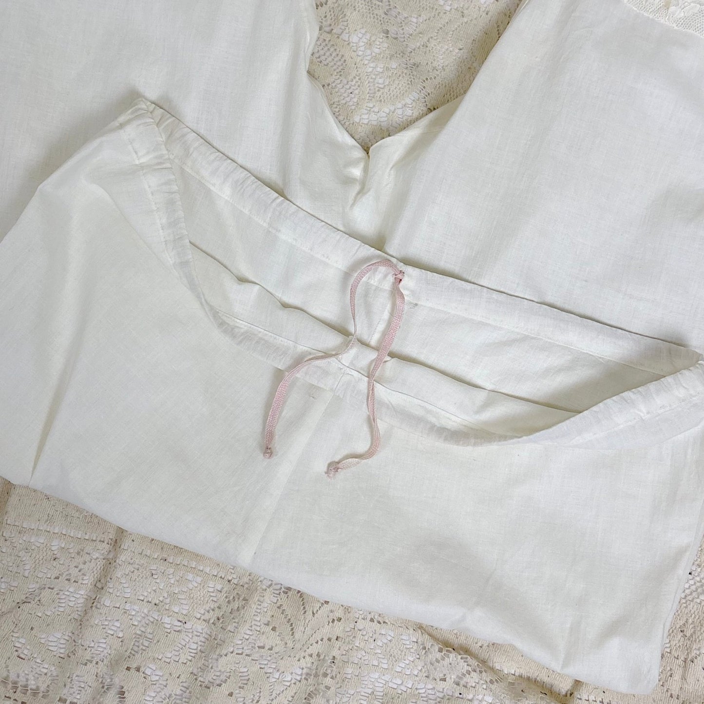 Antique Edwardian 1910's White Cotton Bloomers with Ruffled Bobbin Lace, size S, M, LG - Daggers & Dames