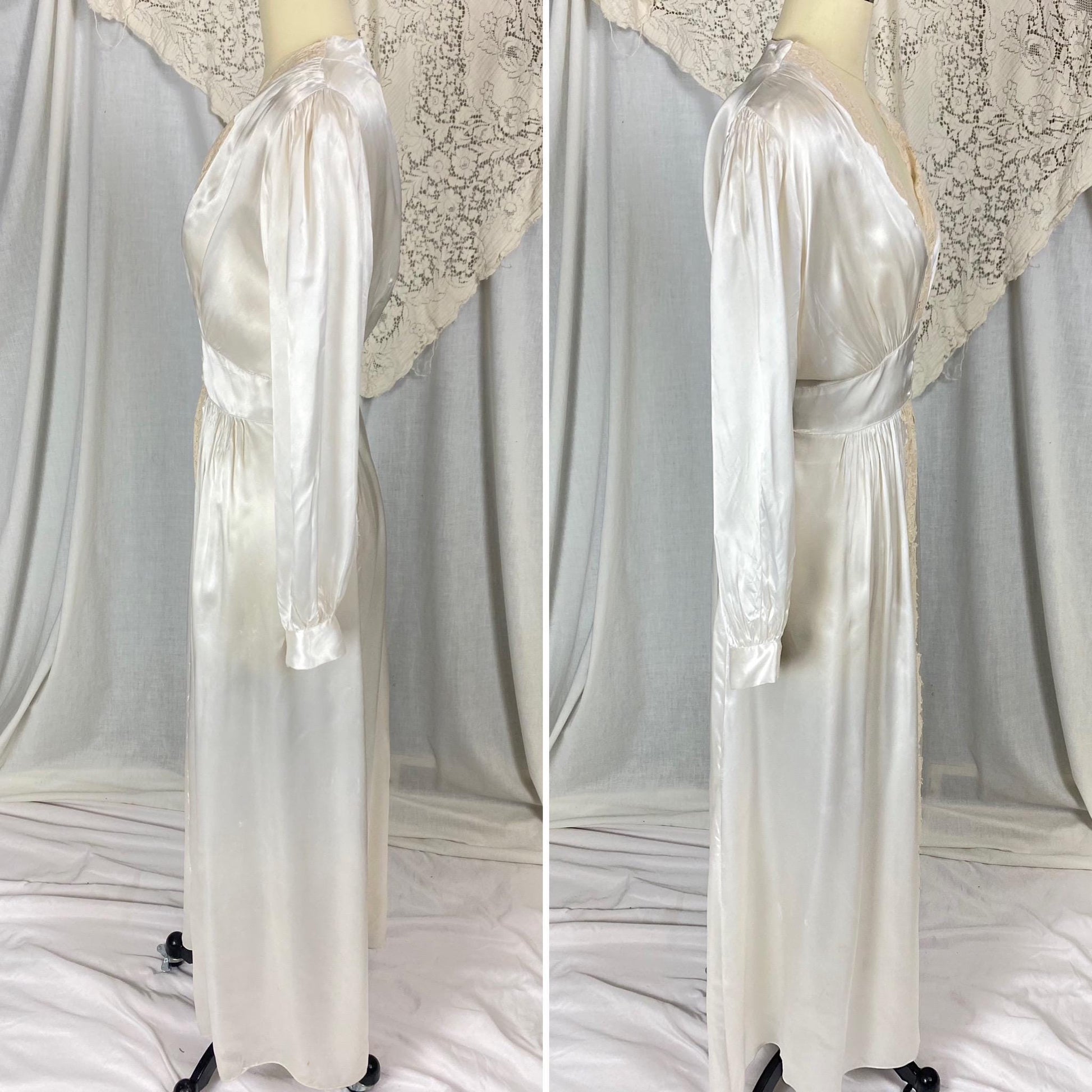 Vintage 1940's Dressing Gown Robe | Pearly White Rayon Satin with Ecru Floral Lace & Shell Buttons | Size LG, XLG | Tranel