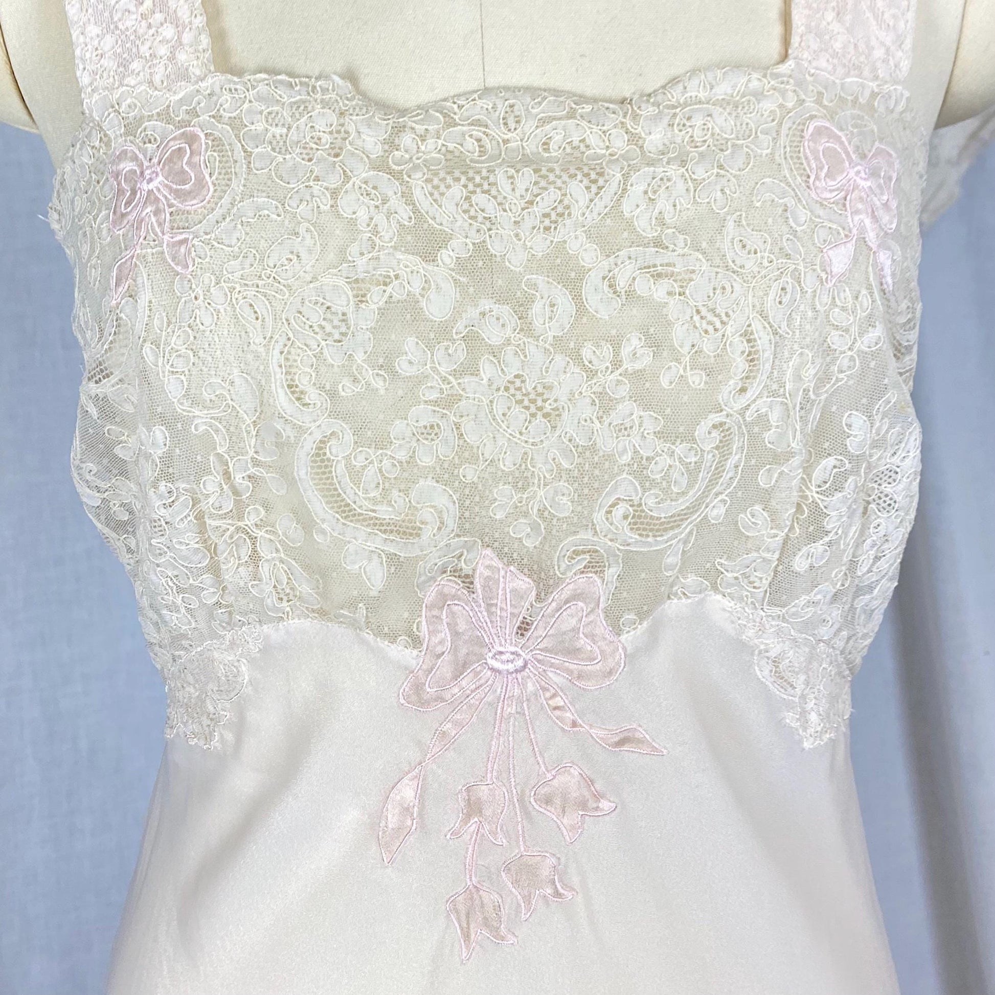Vintage 1950's - 1960's Nightgown | Sheer Buttercream Nylon Crepe with Intricate Alencon Lace & Pink Silk Appliques | Size XS