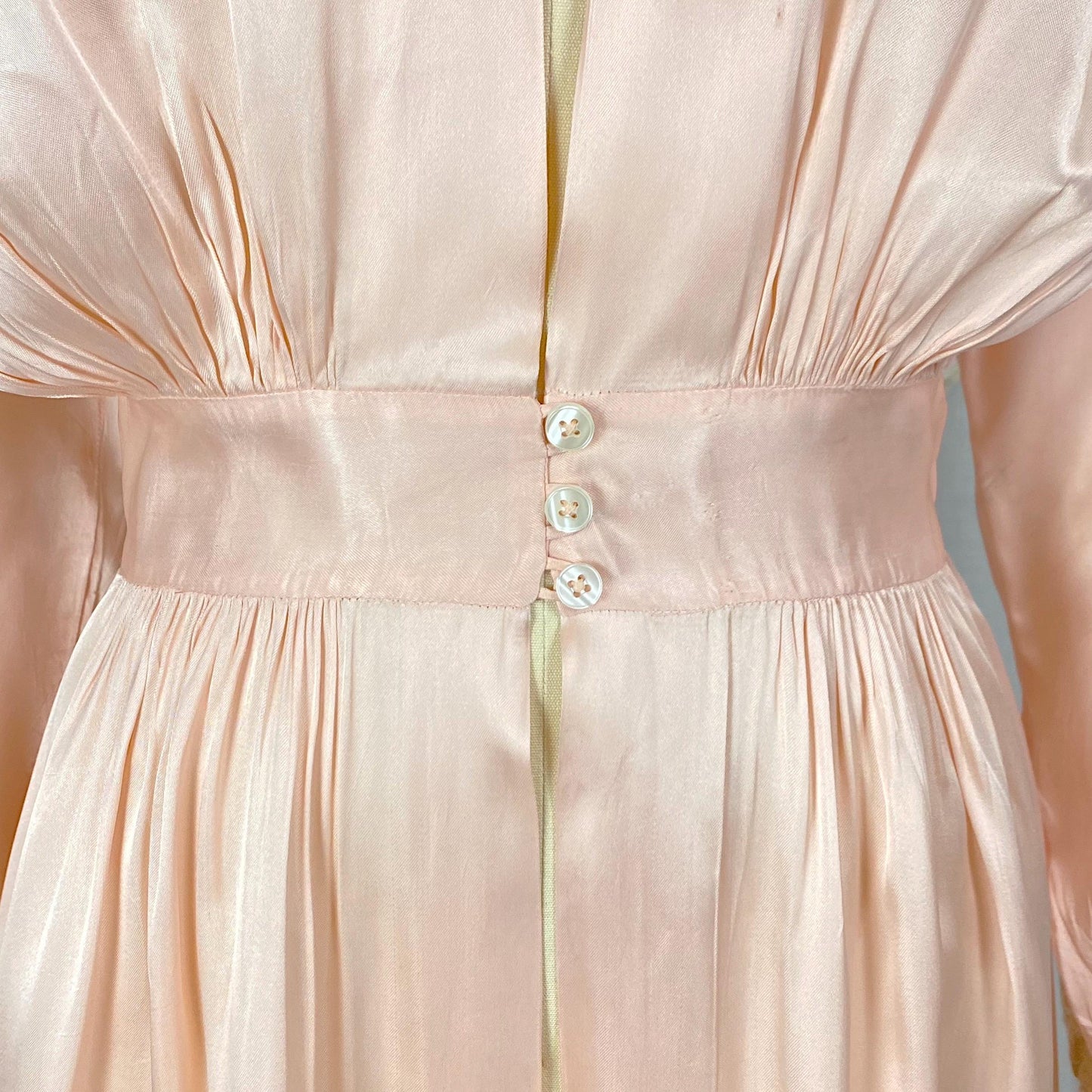 Vintage 1940's Dressing Gown Robe | Pale Petal Pink Rayon Satin with Floral Cotton Lace | Size S