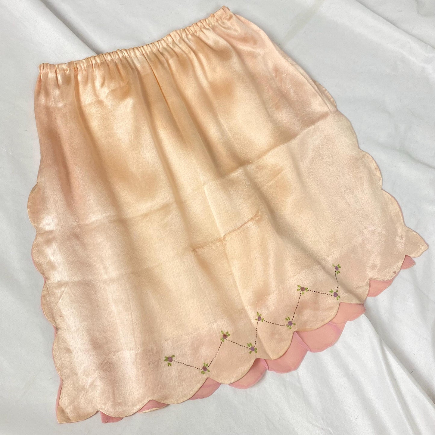 Vintage 1920's Tap Pants | Pale Peach Silk with Pink Chiffon Trim & Purple Embroidered Flowers | Size S